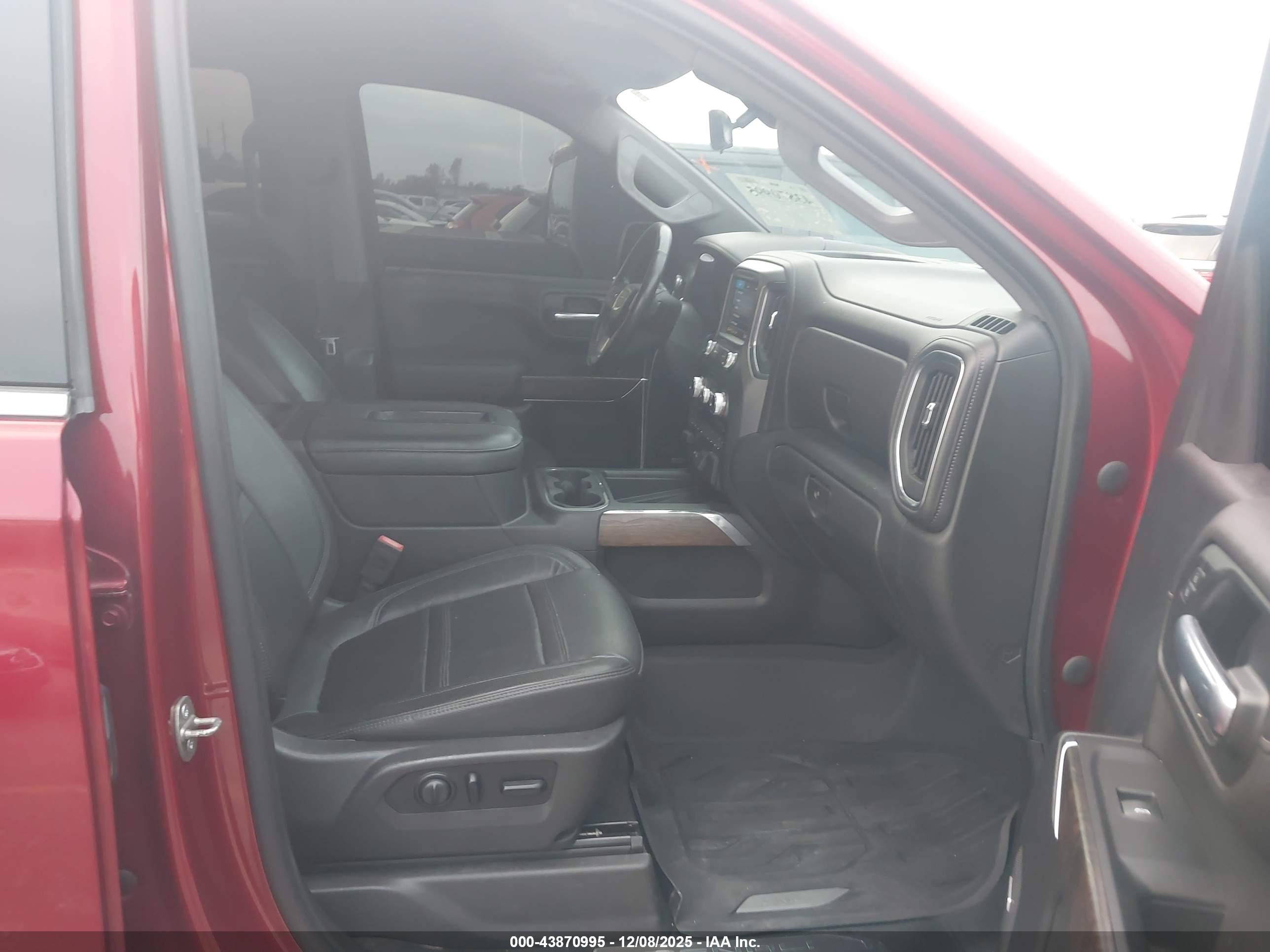 GMC SIERRA image 5