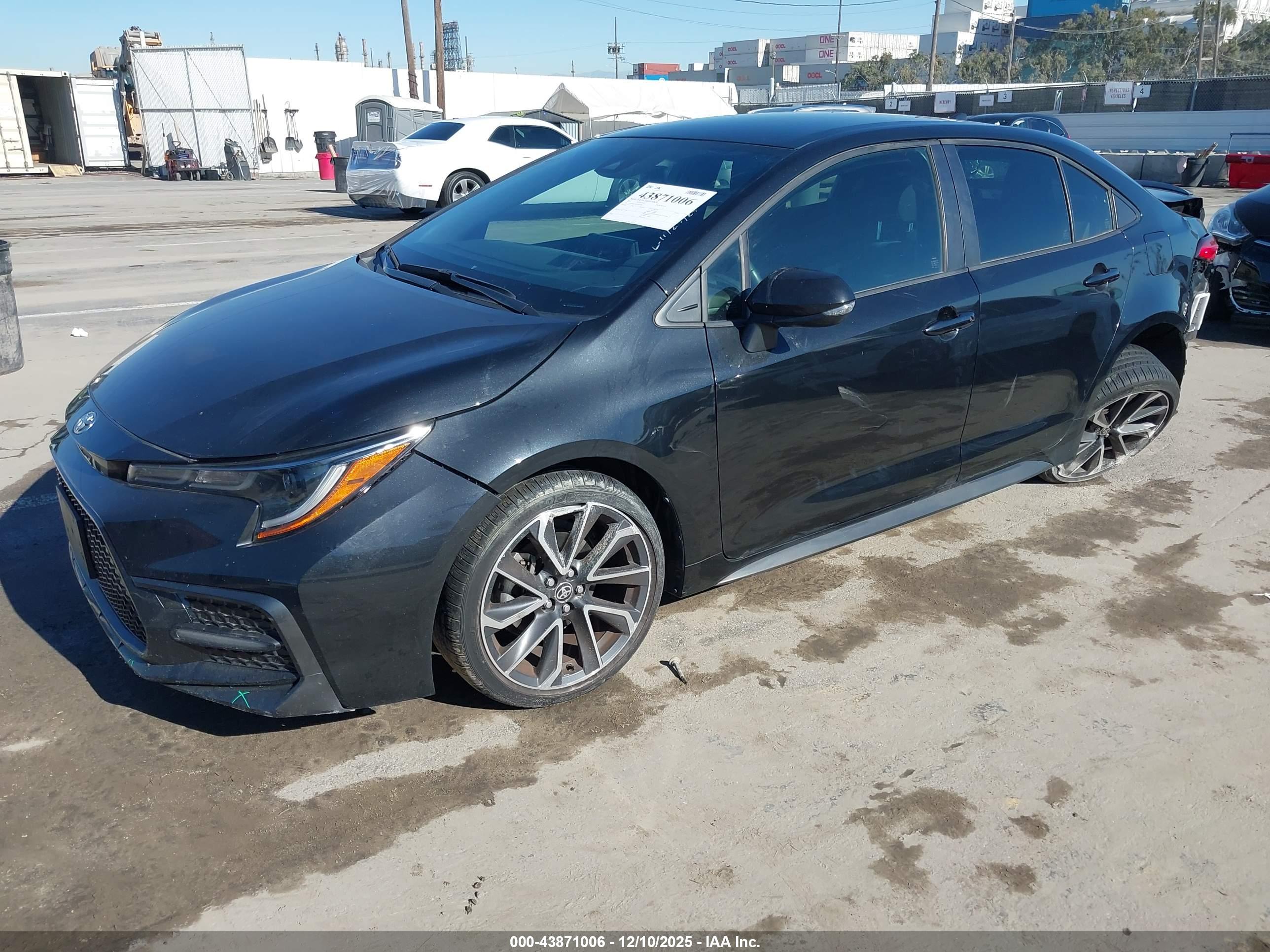 TOYOTA COROLLA image 2