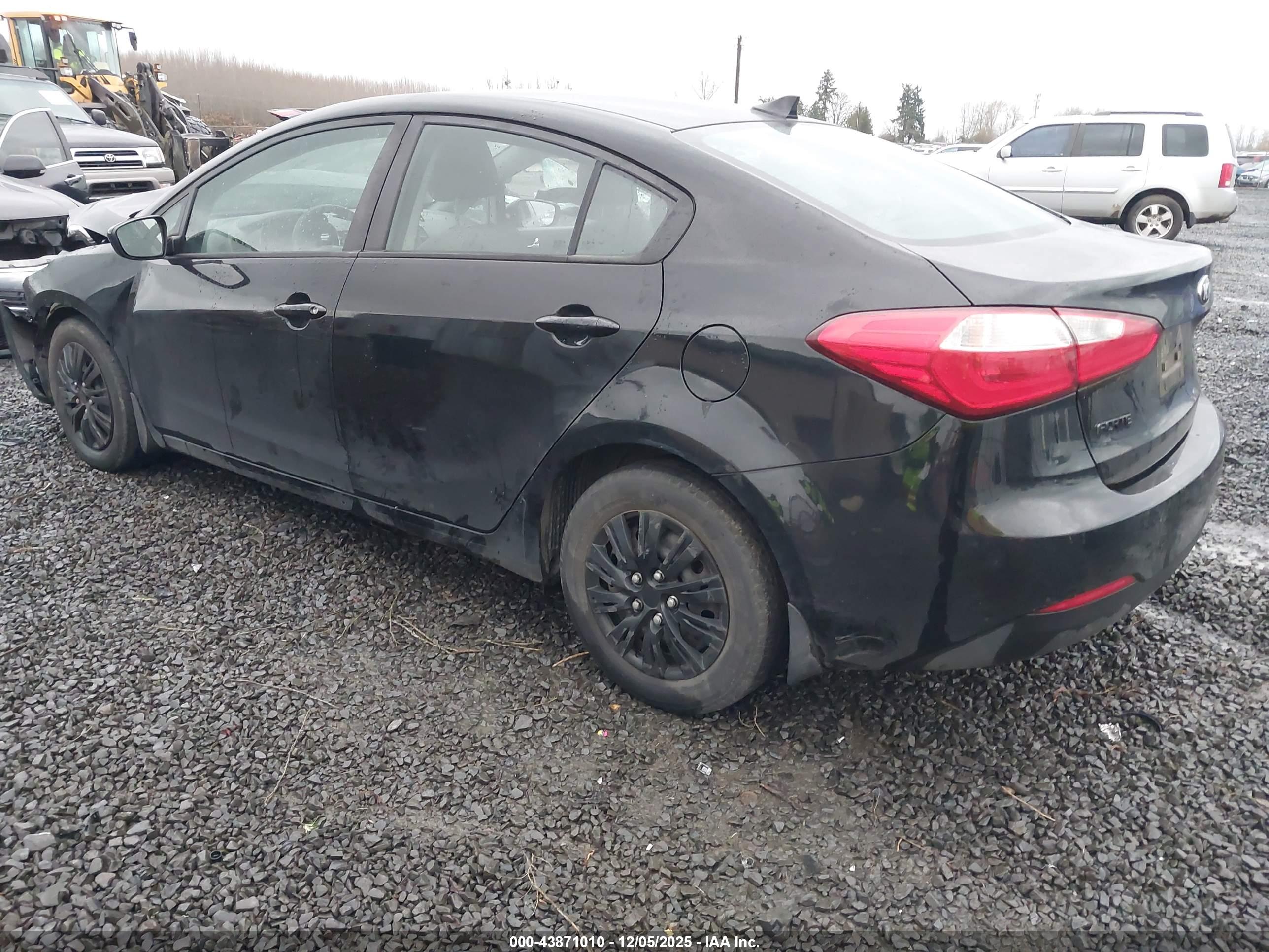KIA FORTE image 3