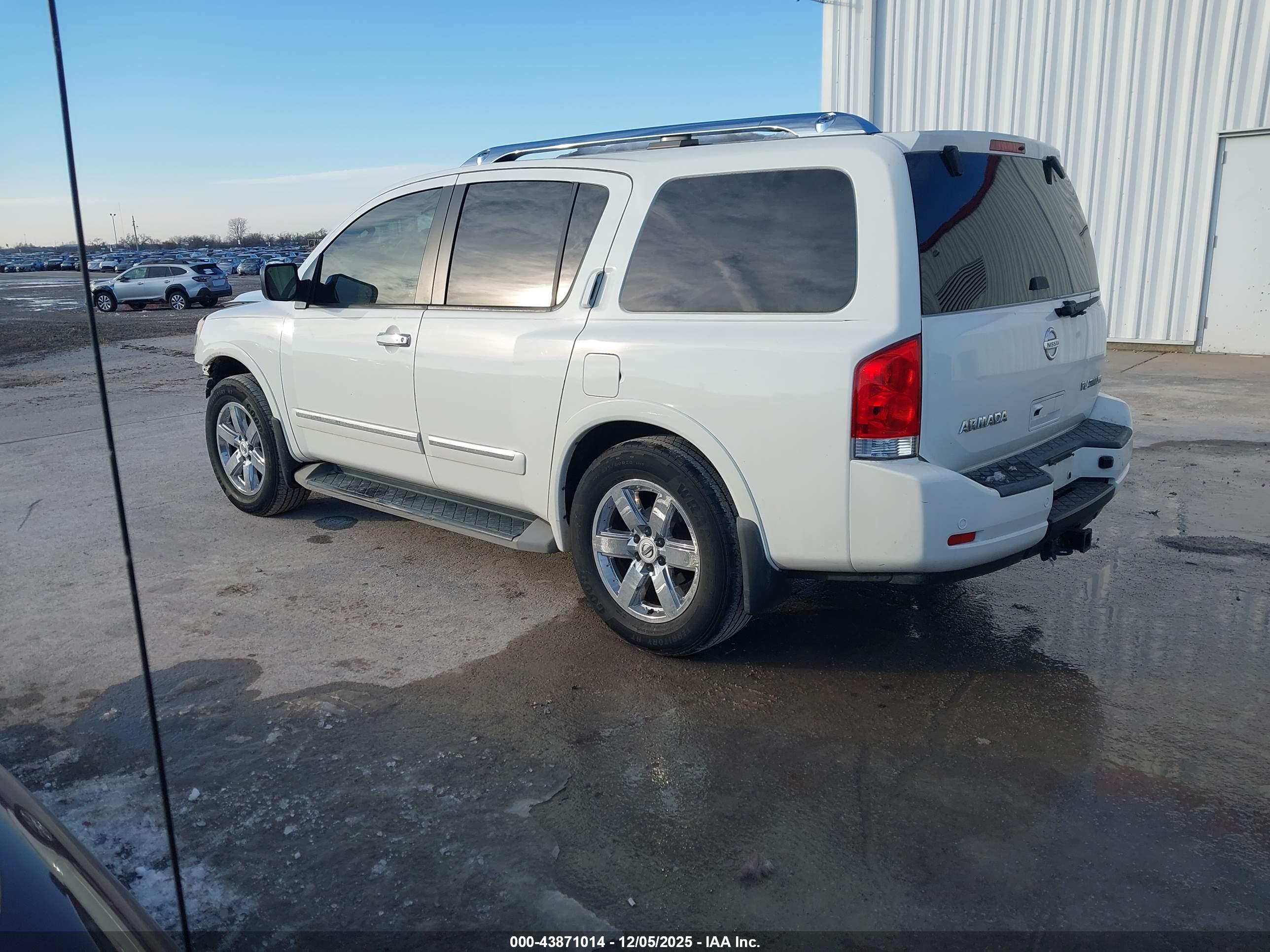 NISSAN ARMADA image 3