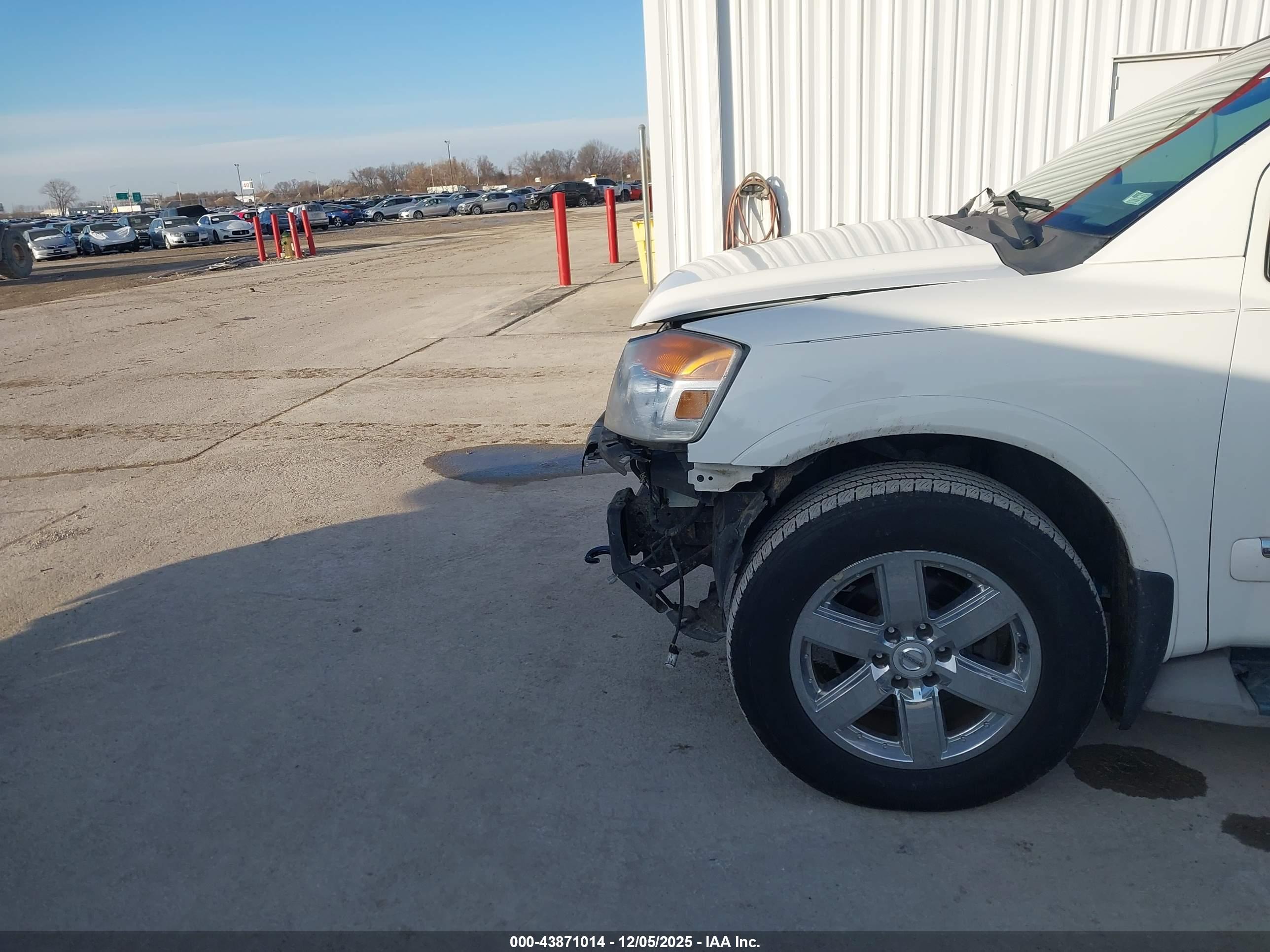NISSAN ARMADA image 6
