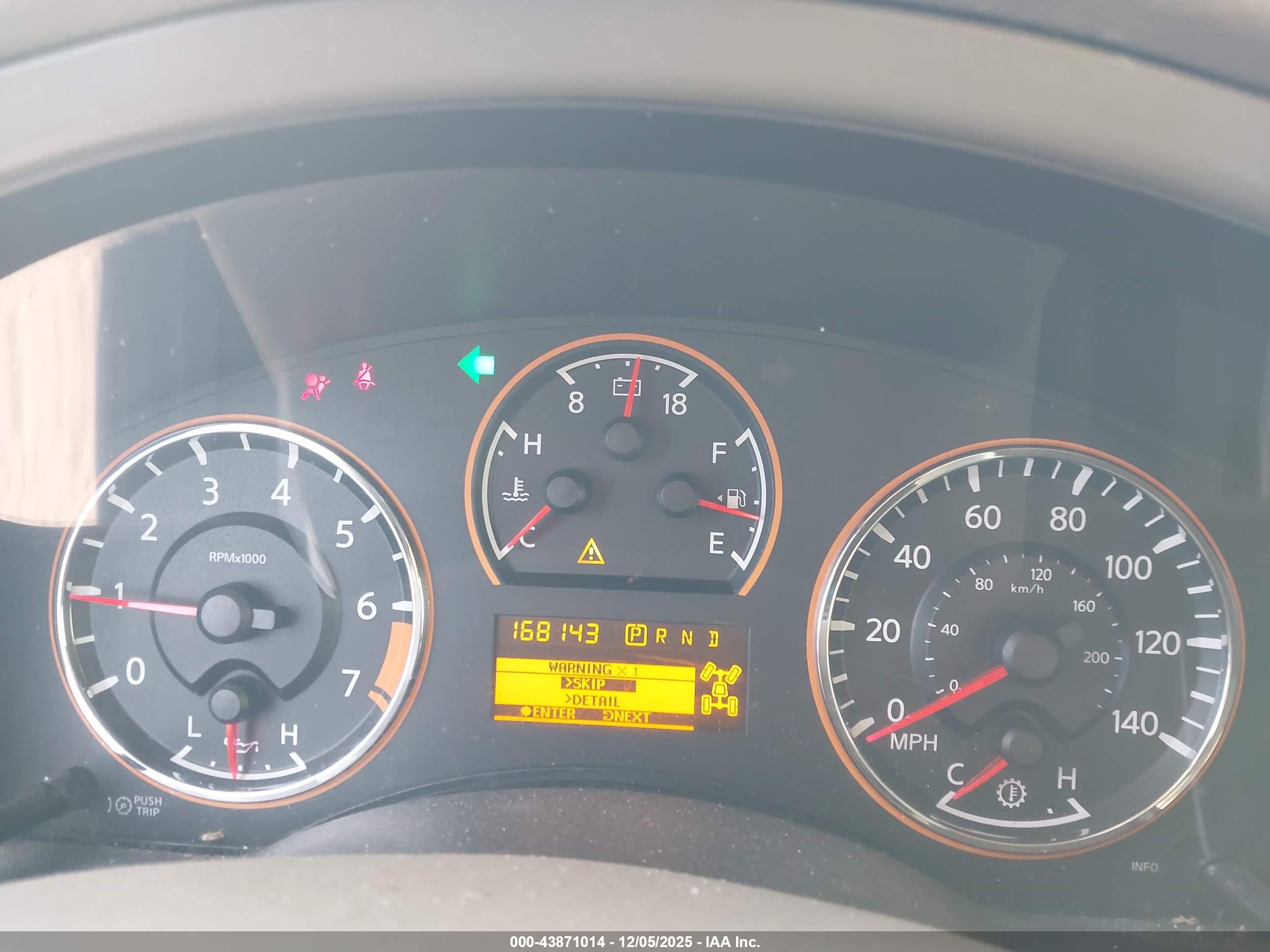 NISSAN ARMADA image 7
