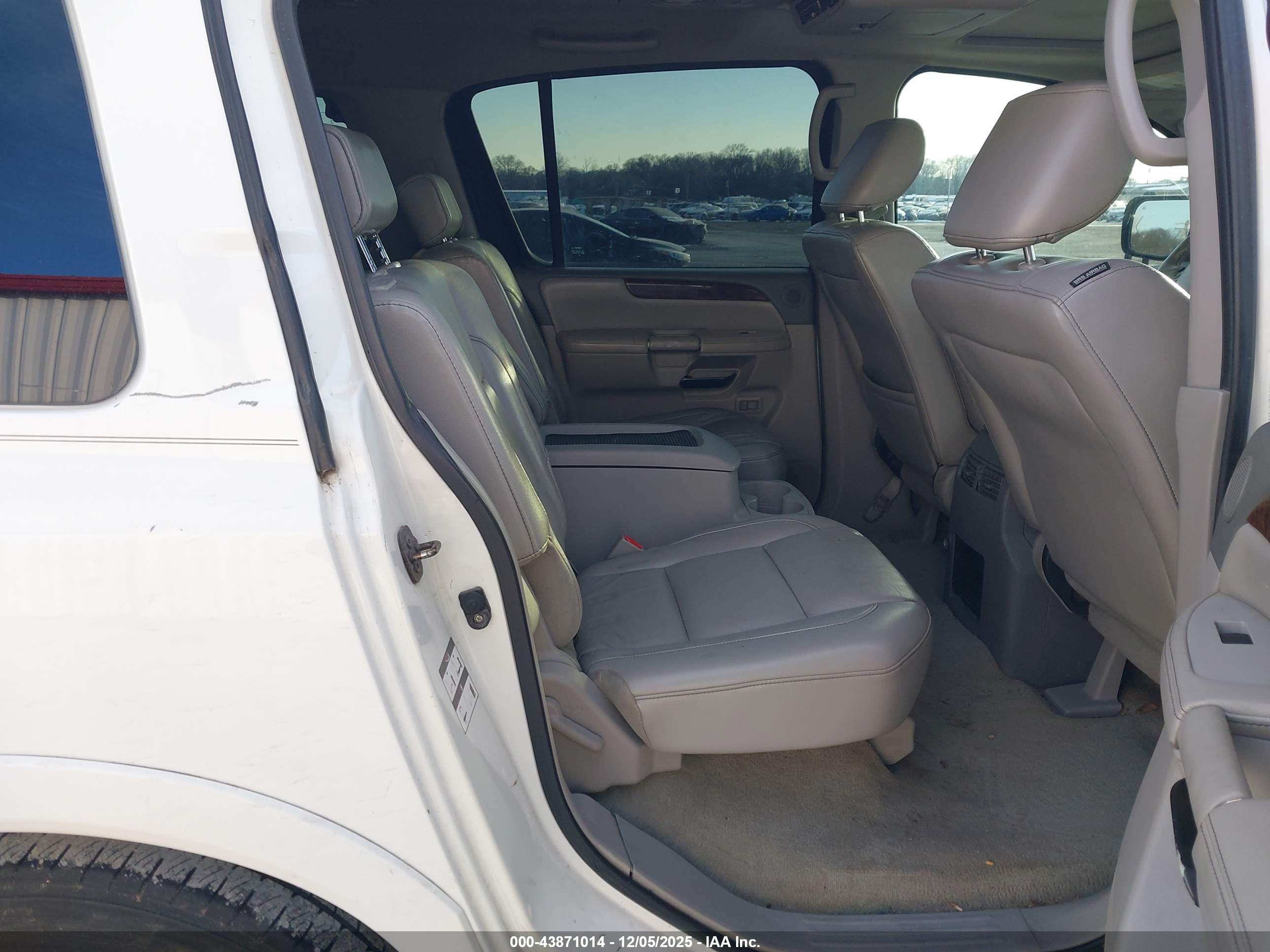 NISSAN ARMADA image 8