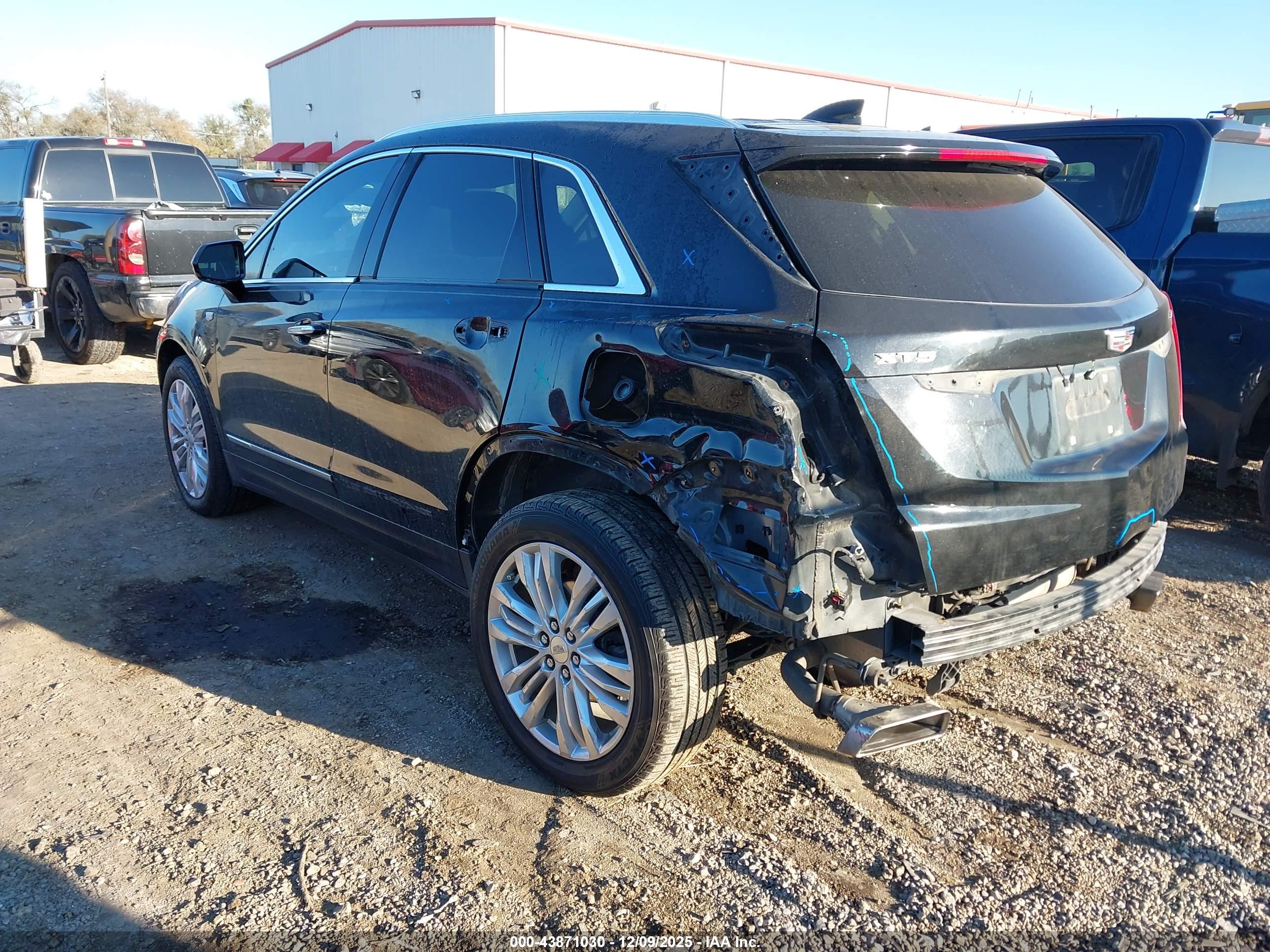 CADILLAC XT5 image 3