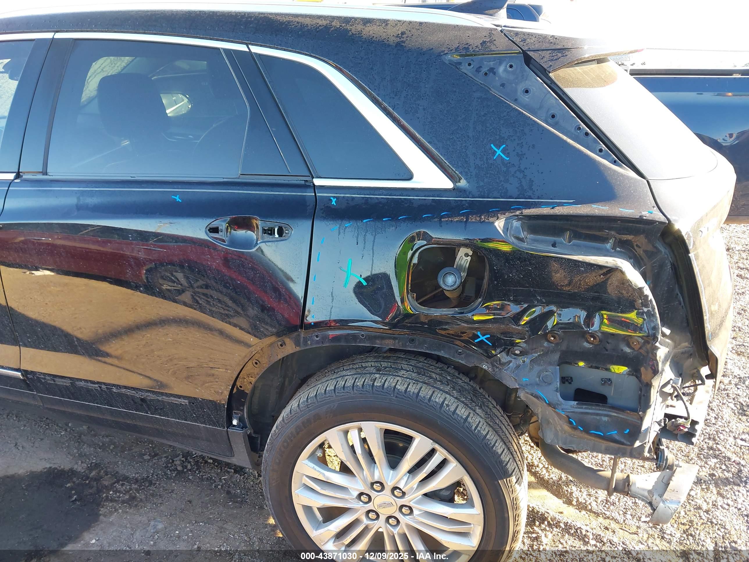 CADILLAC XT5 image 6