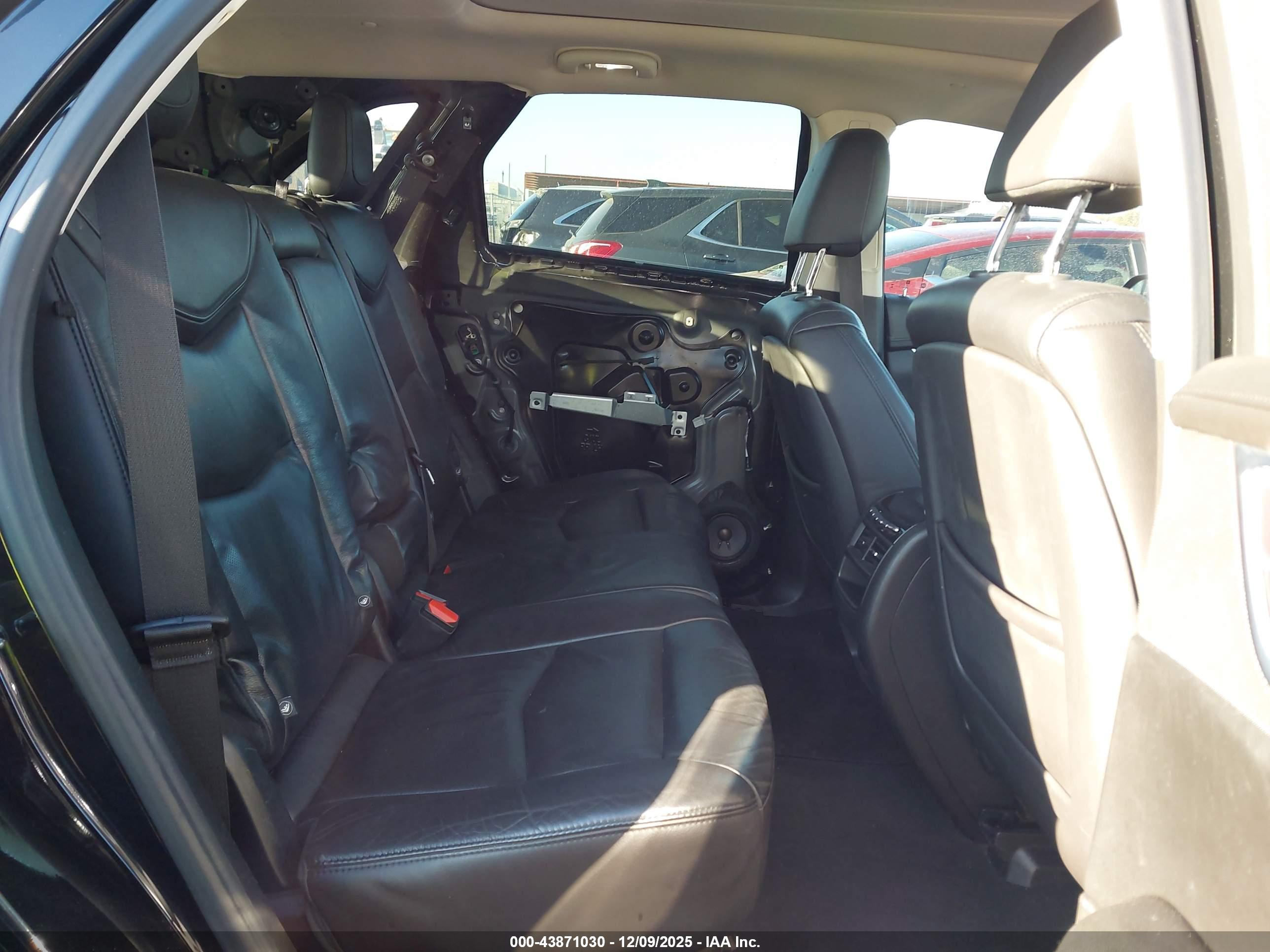 CADILLAC XT5 image 8