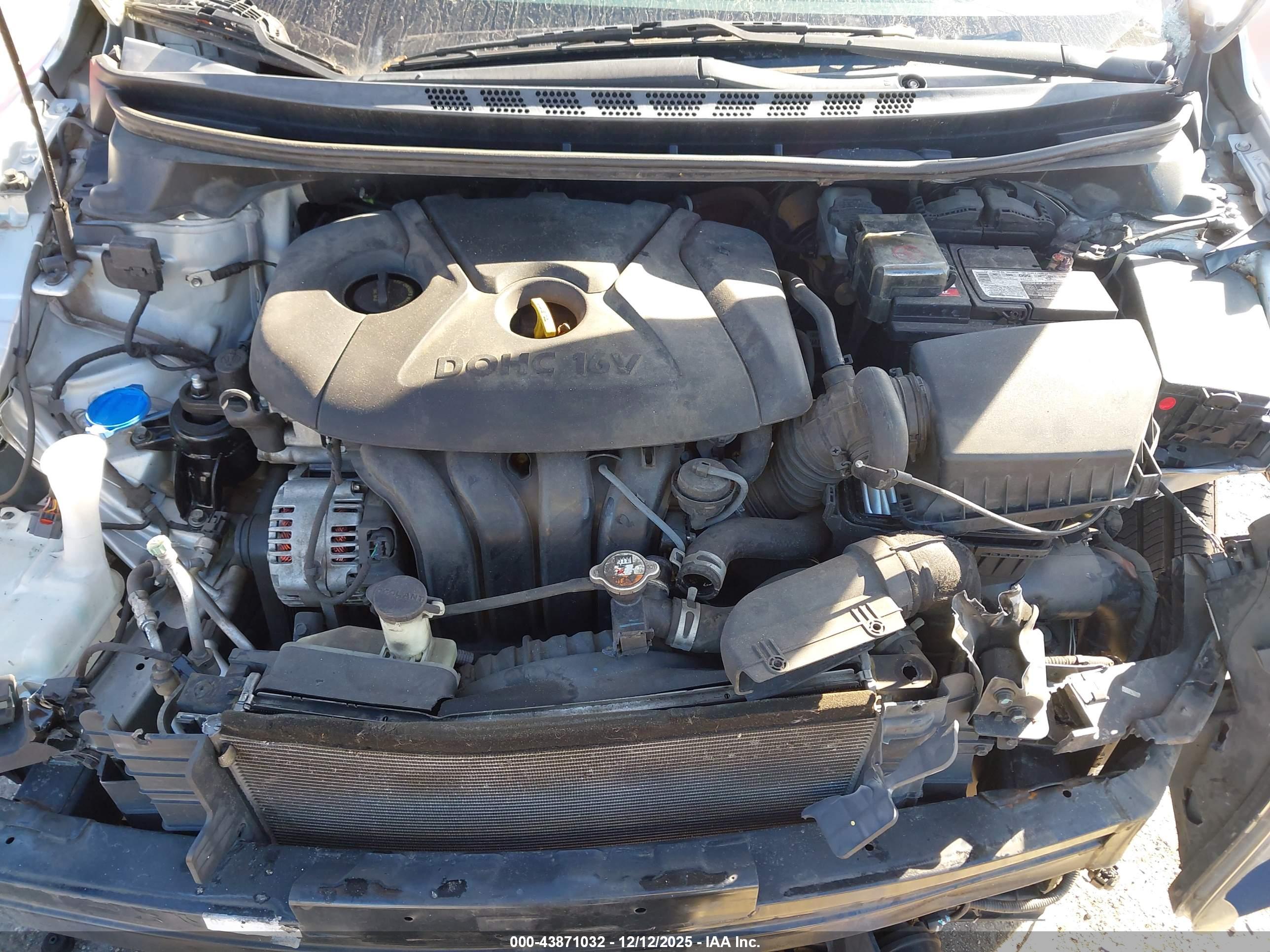 HYUNDAI ELANTRA image 10