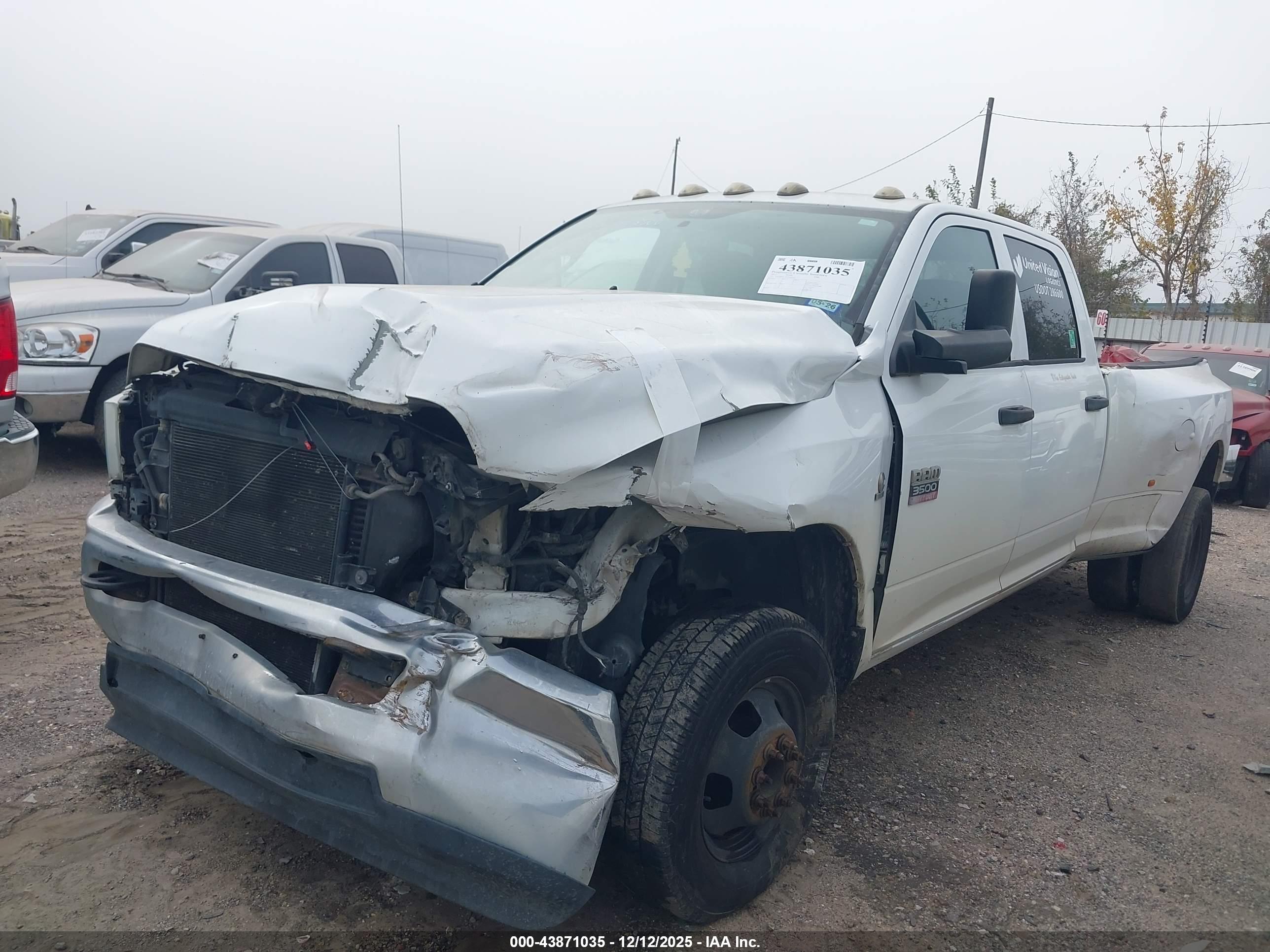 RAM 3500 image 2