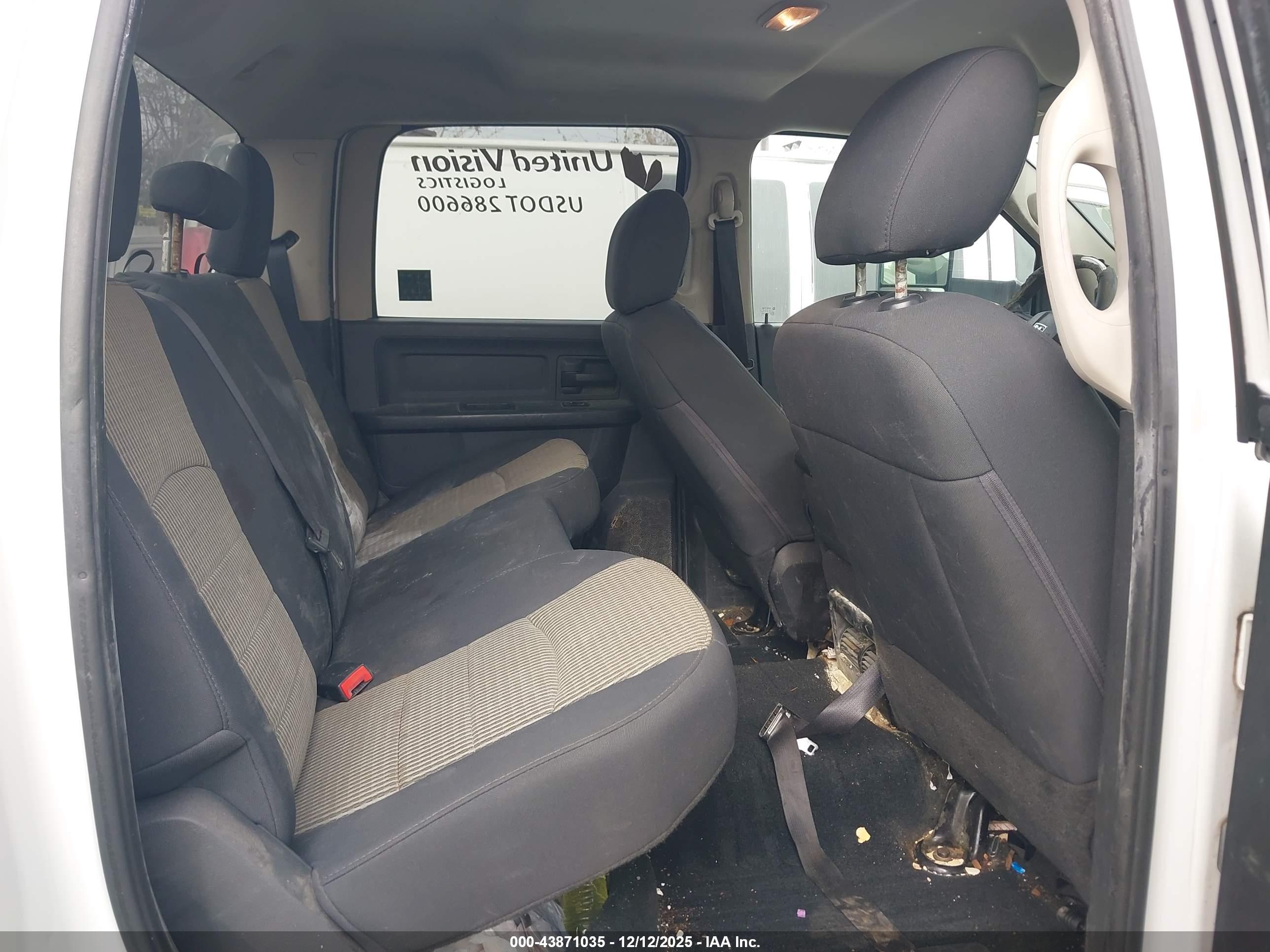 RAM 3500 image 8