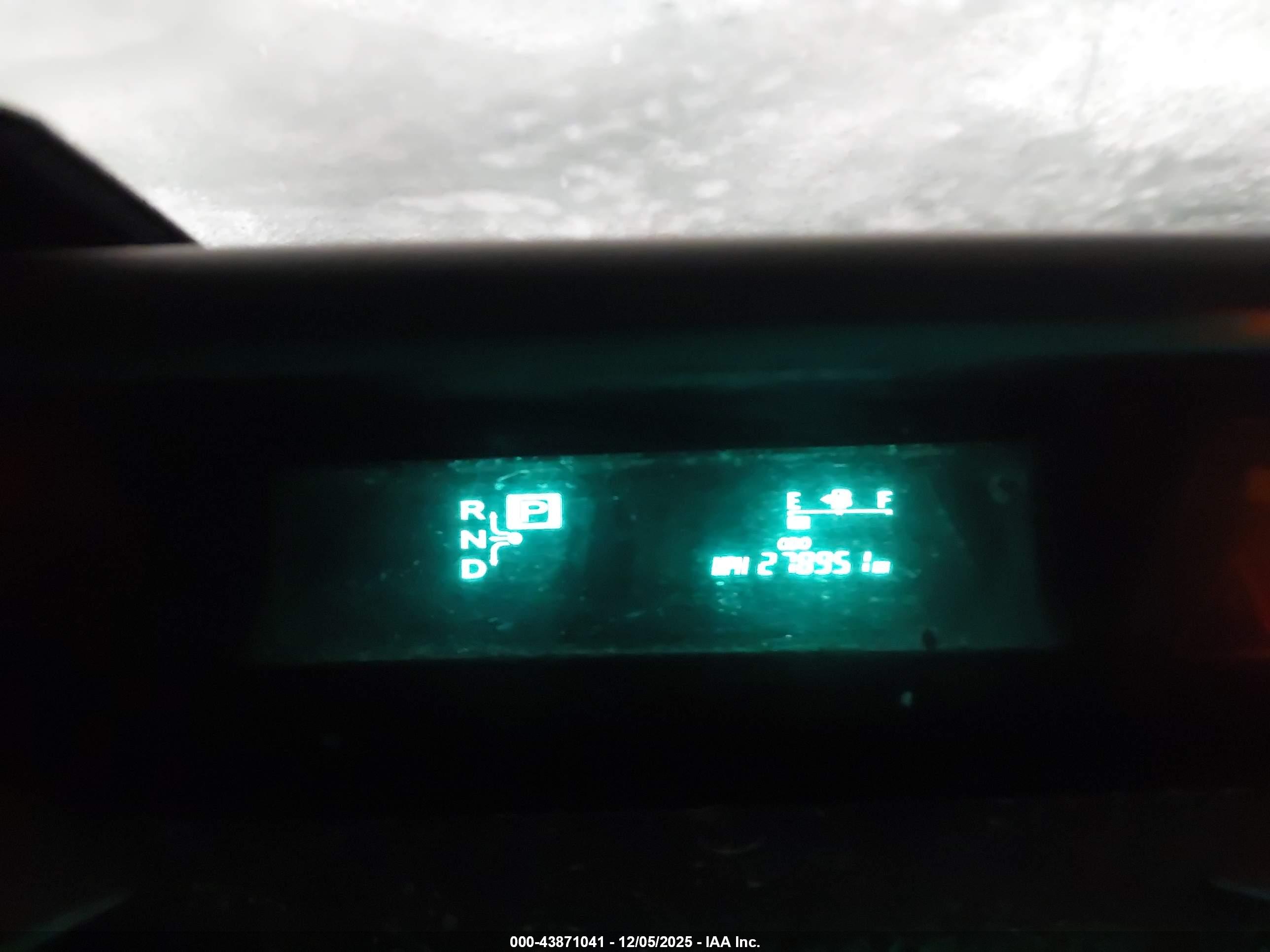 TOYOTA PRIUS image 7
