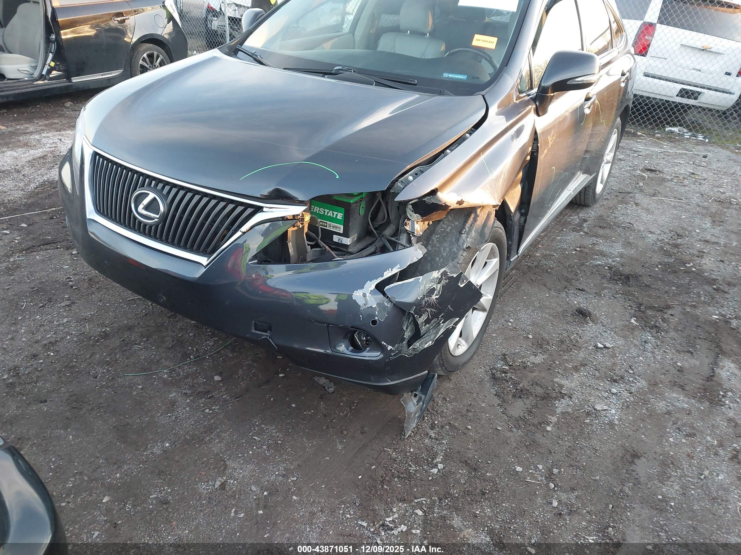 LEXUS RX image 6