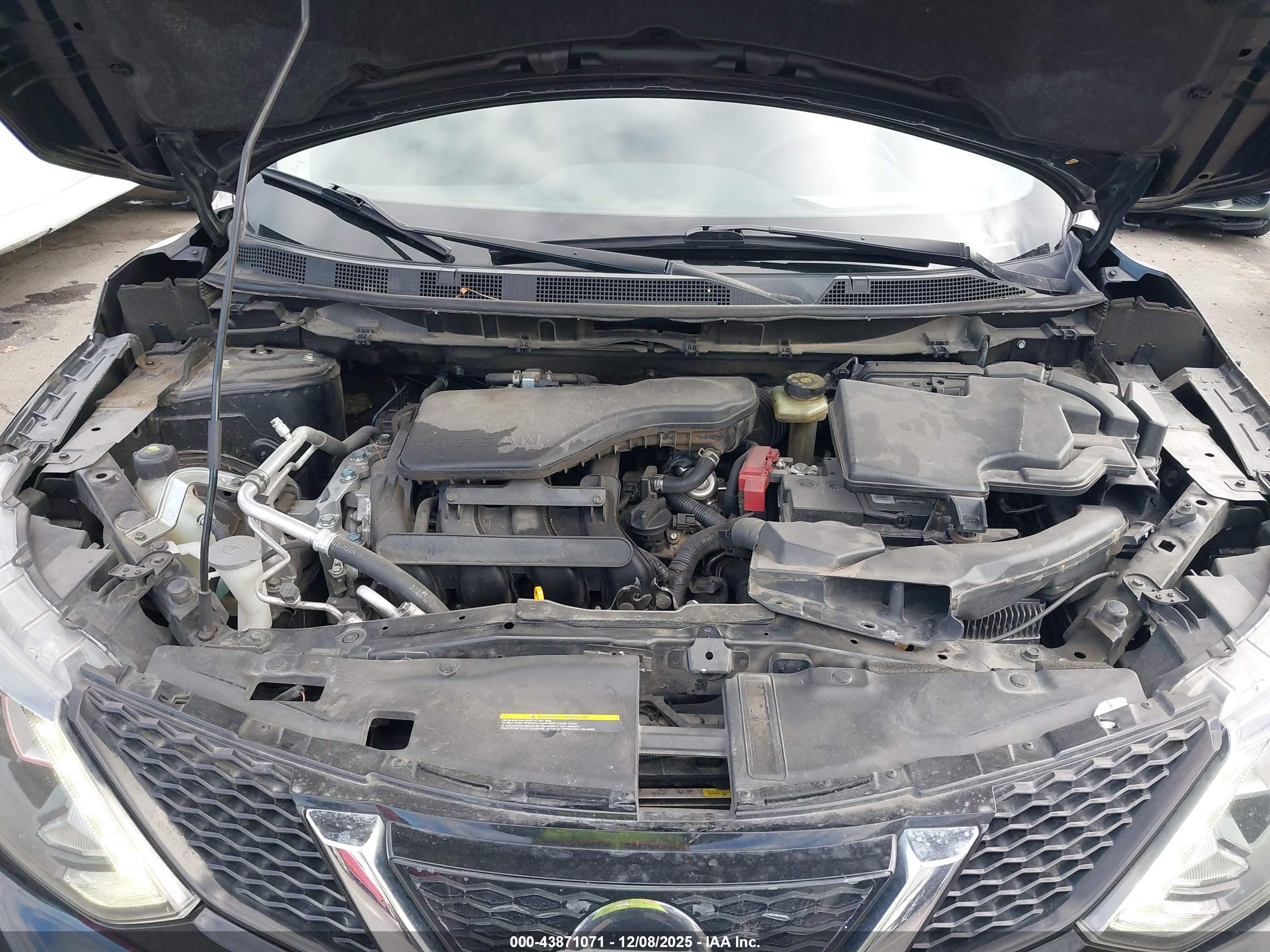 NISSAN ROGUE image 10