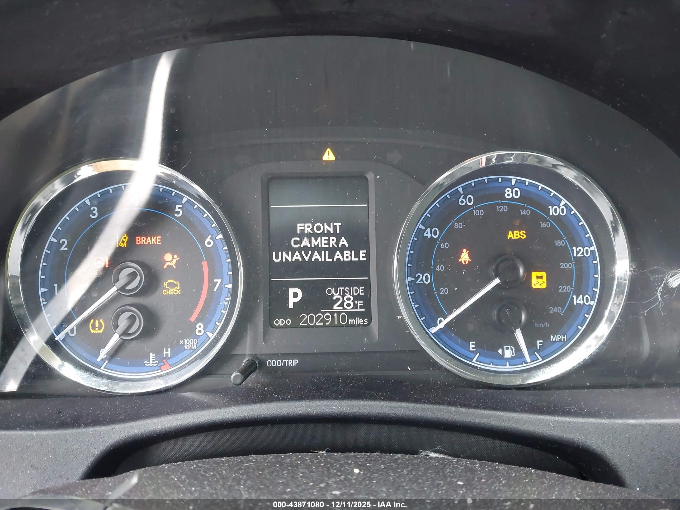 TOYOTA COROLLA image 7
