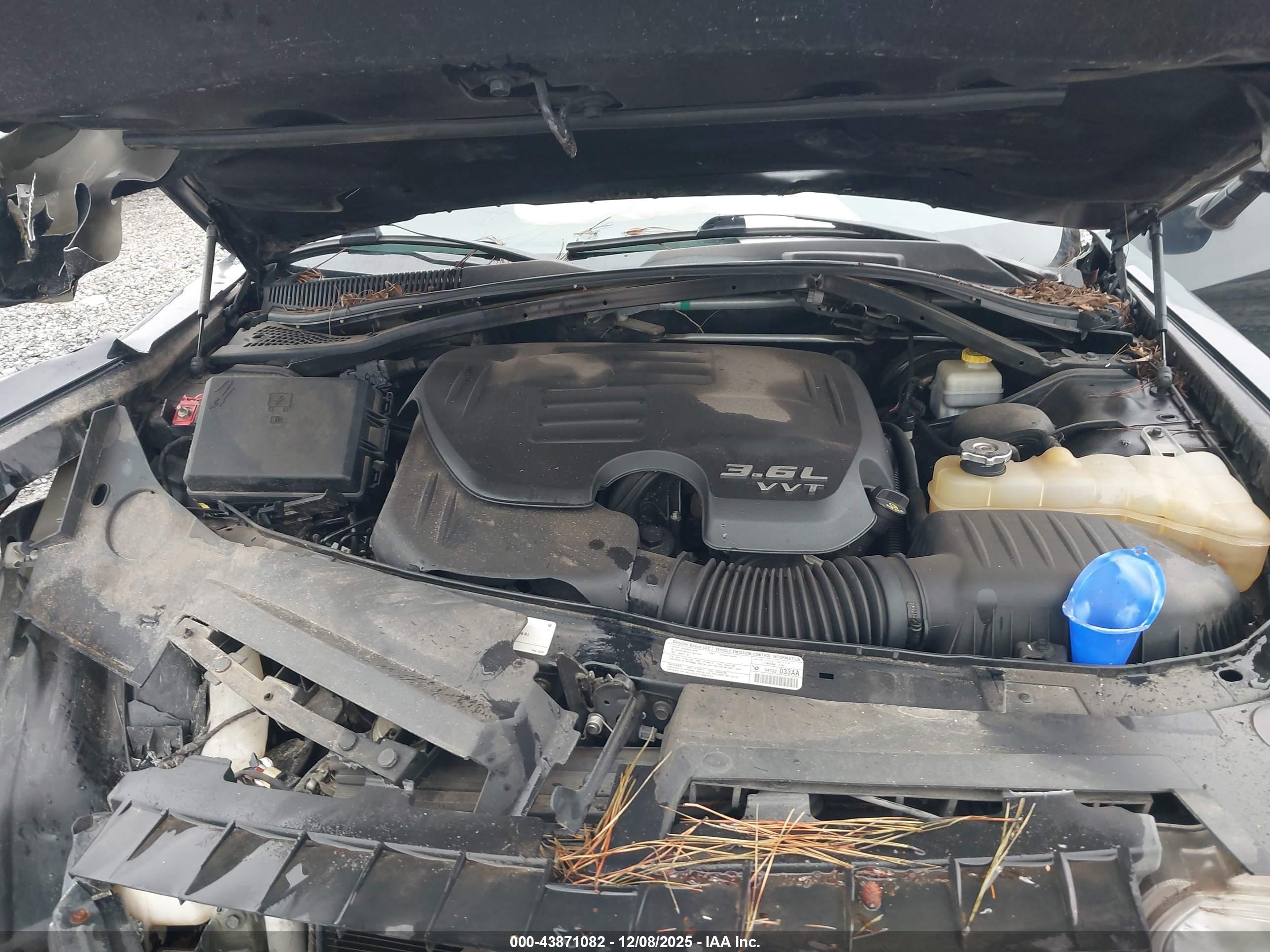 DODGE CHALLENGER image 10