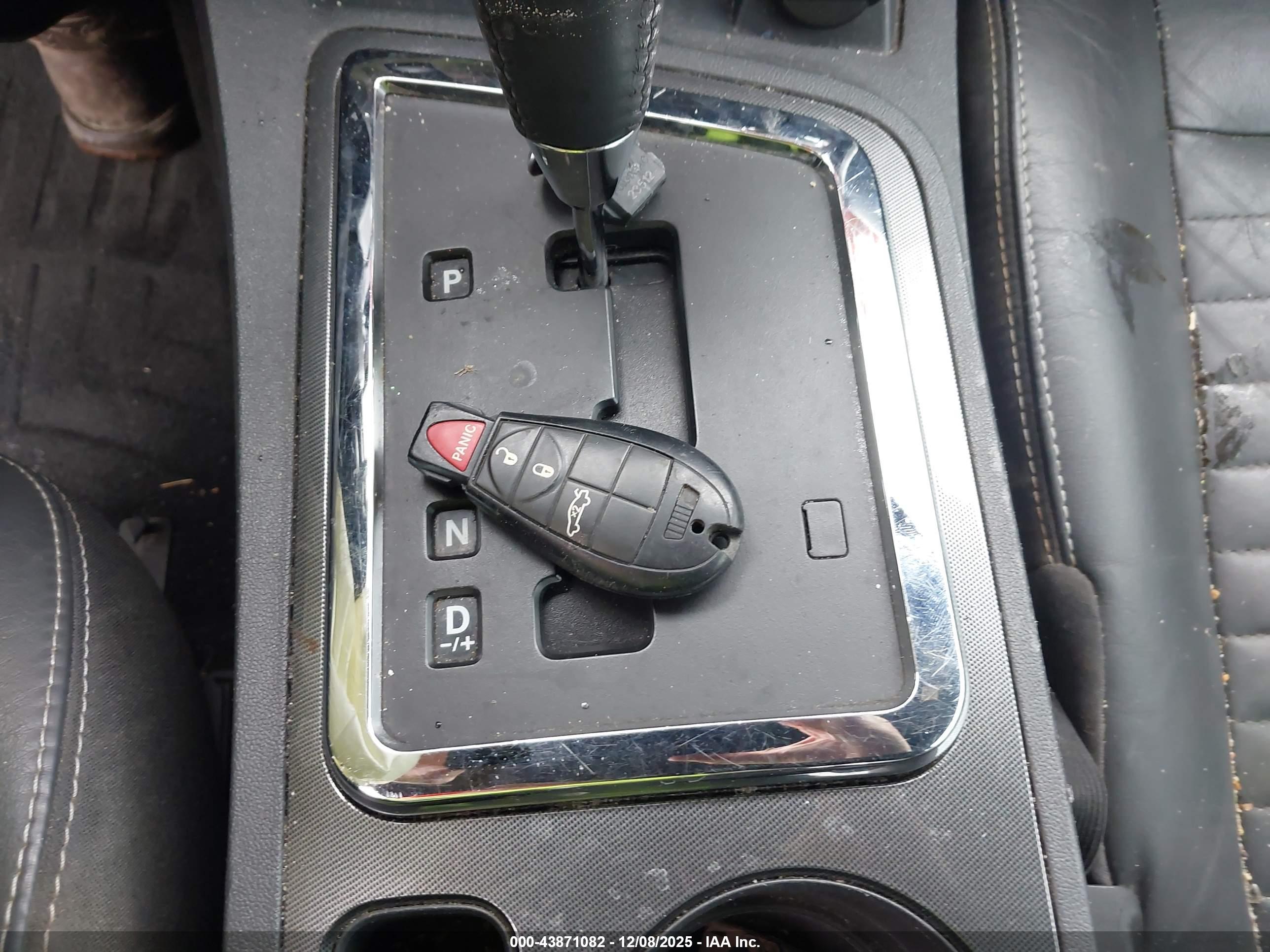 DODGE CHALLENGER image 11
