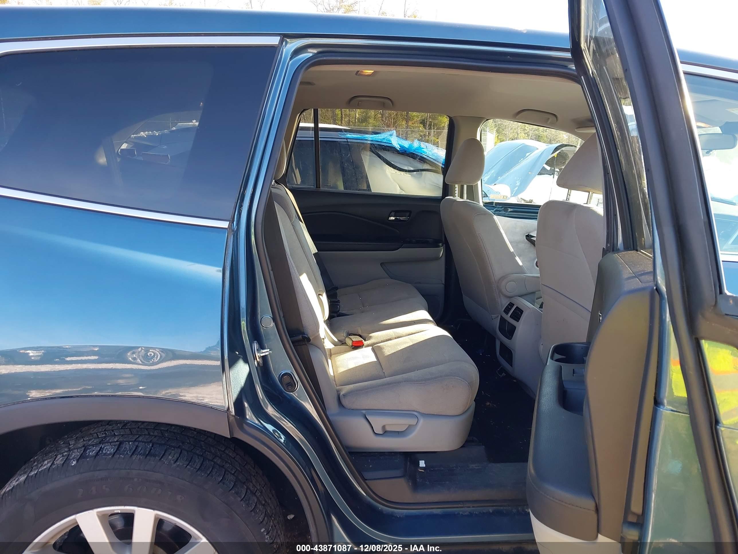 HONDA PILOT image 8