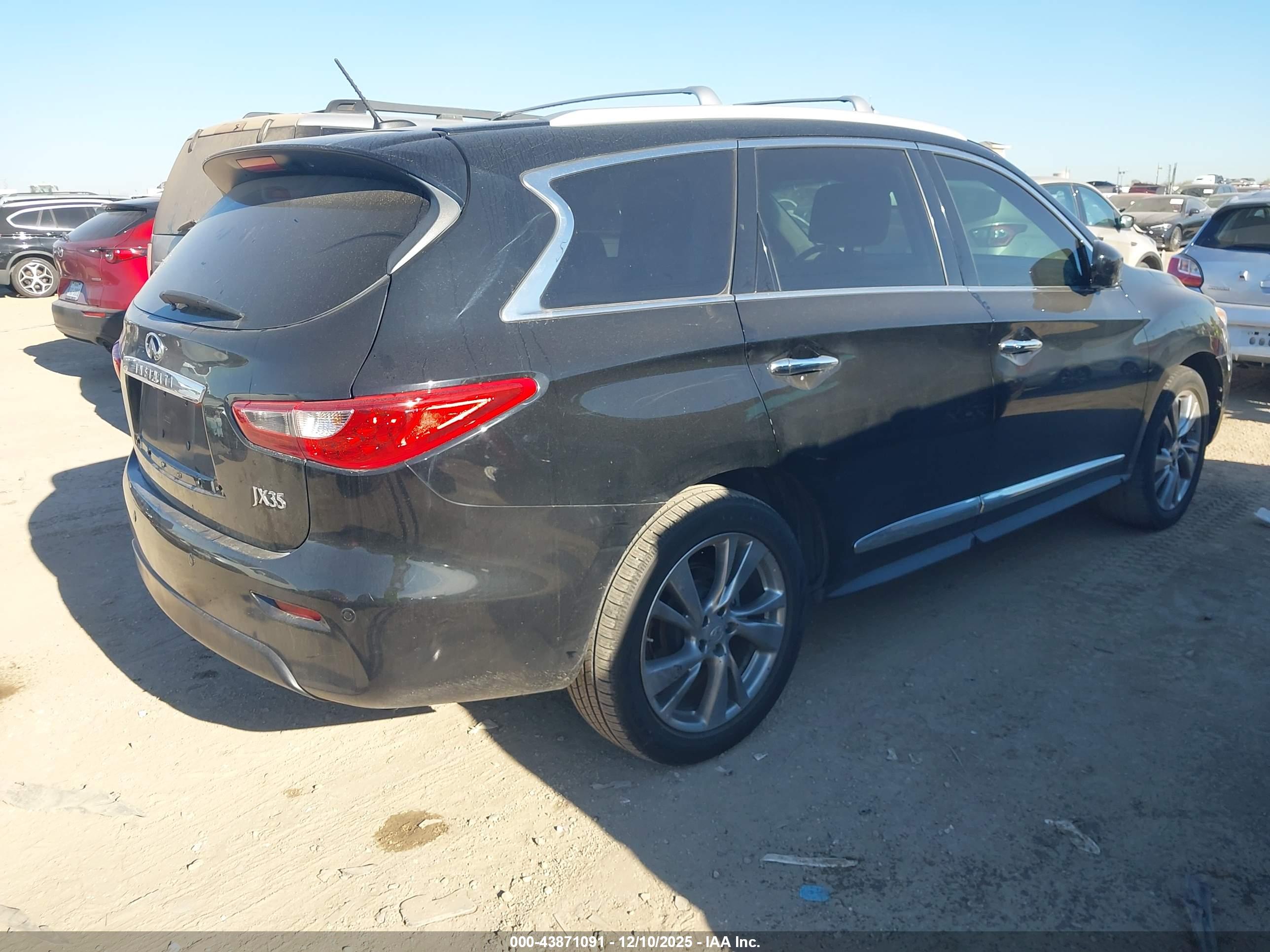 INFINITI JX35 image 4