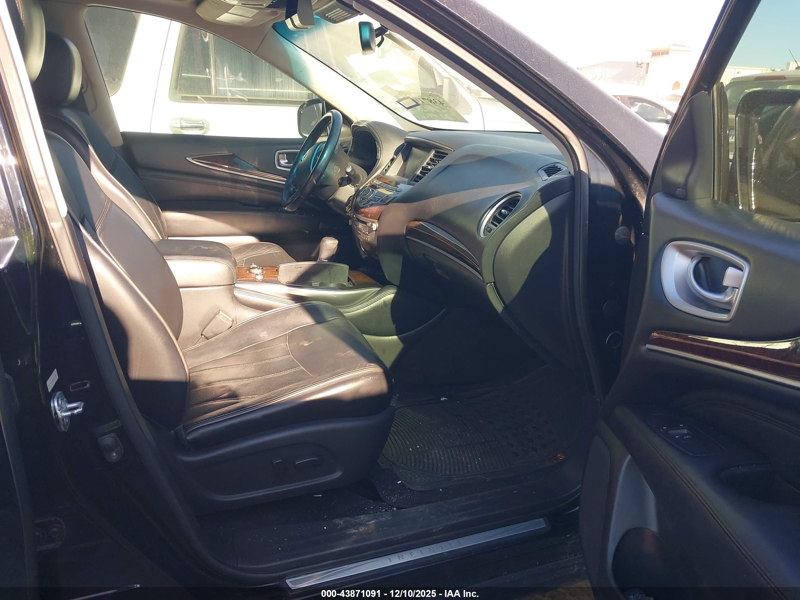 INFINITI JX35 image 5