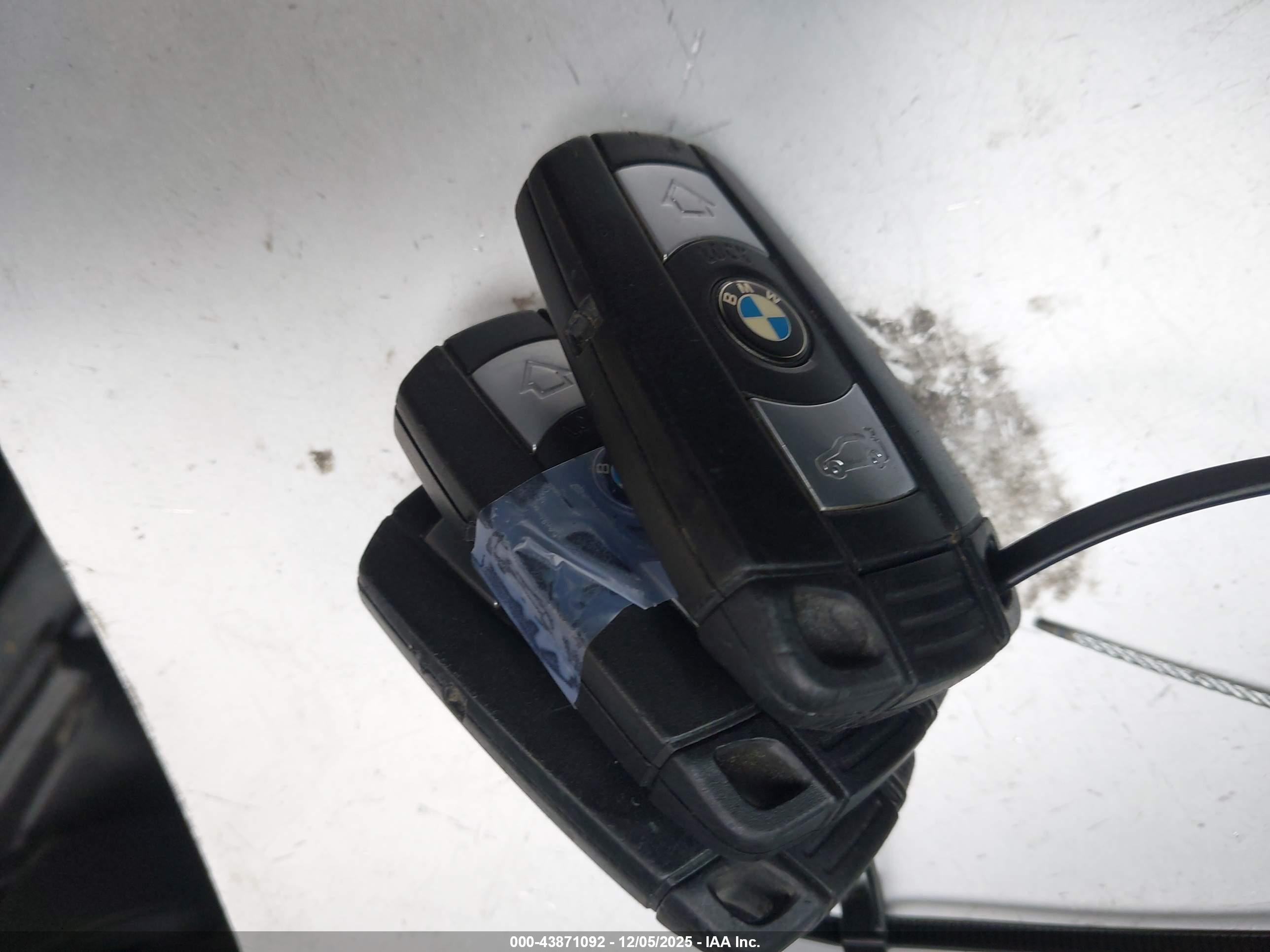 BMW 535I image 11