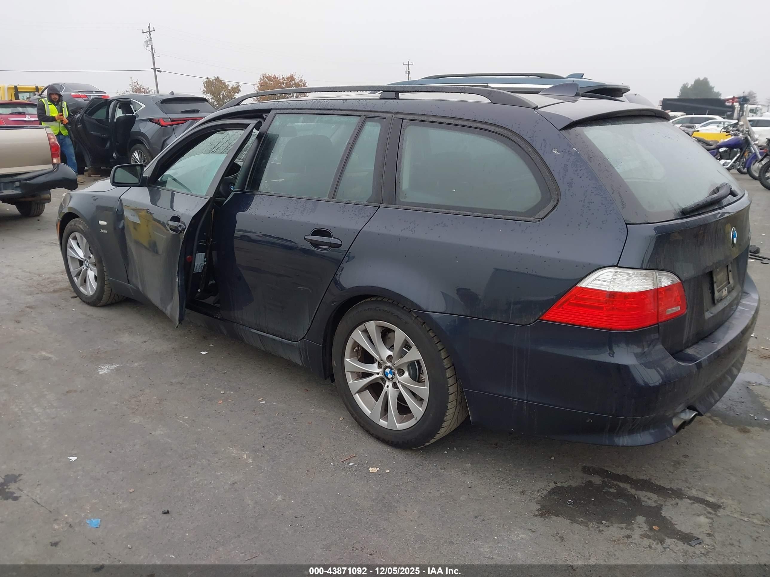 BMW 535I image 3