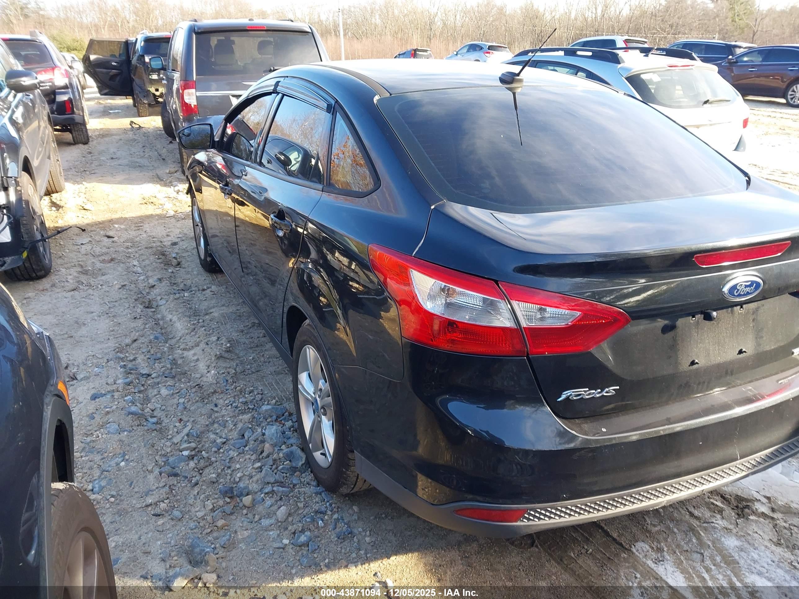 FORD FOCUS image 3