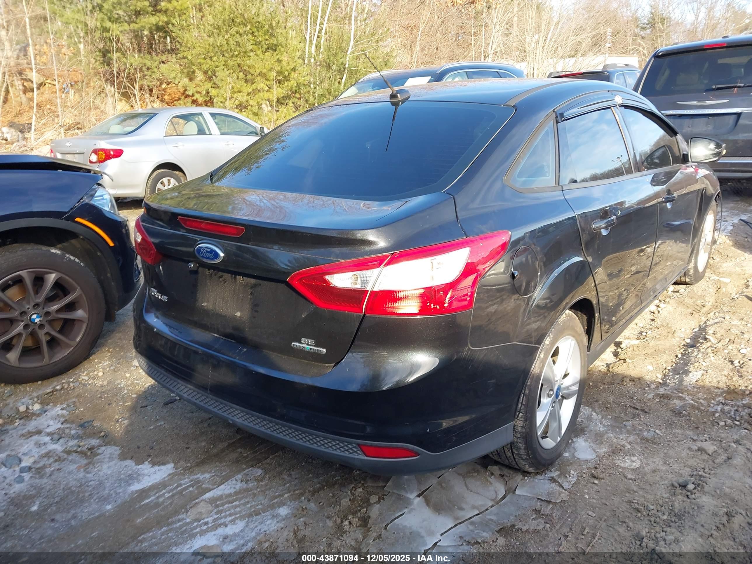 FORD FOCUS image 4