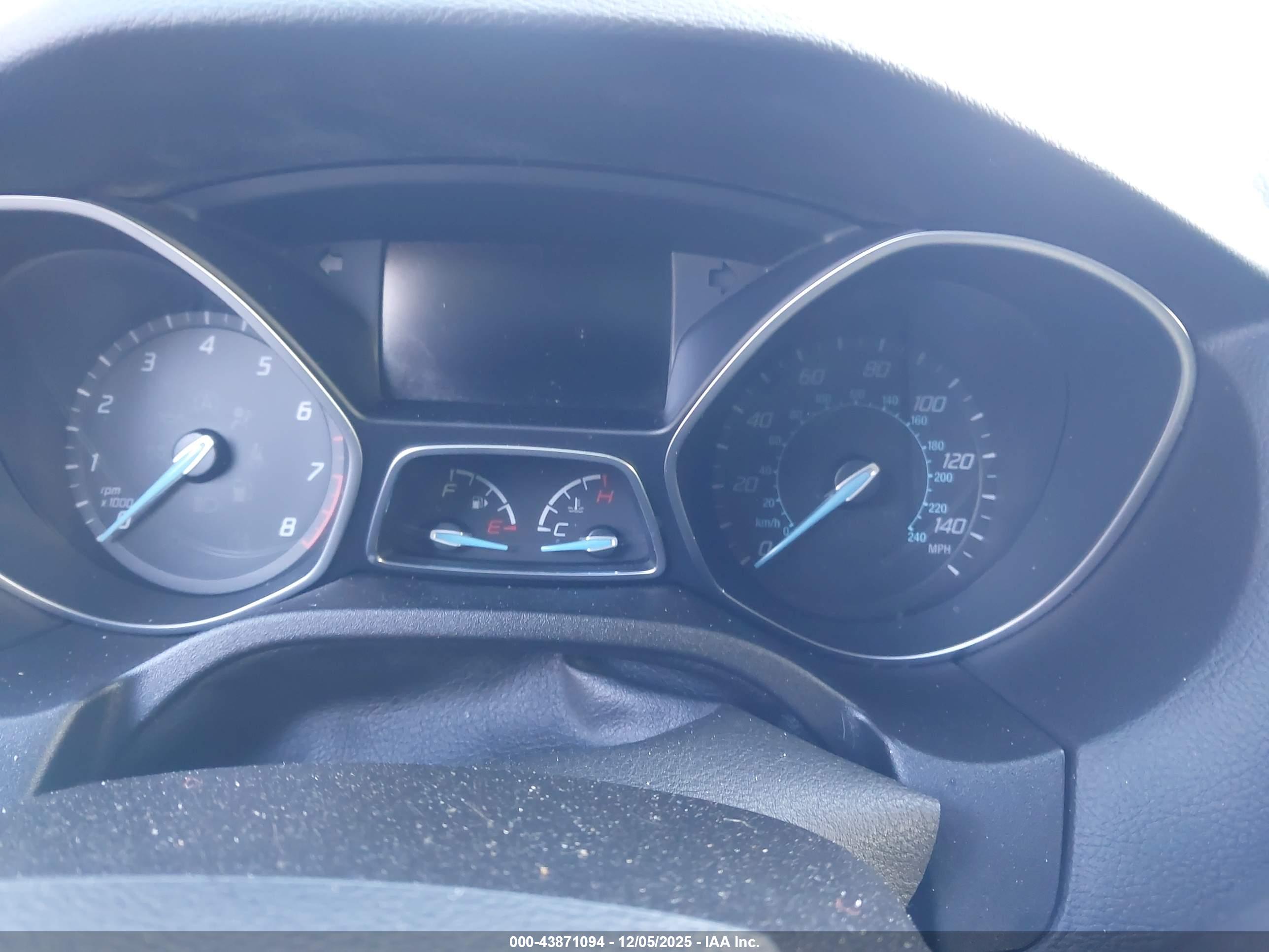 FORD FOCUS image 7