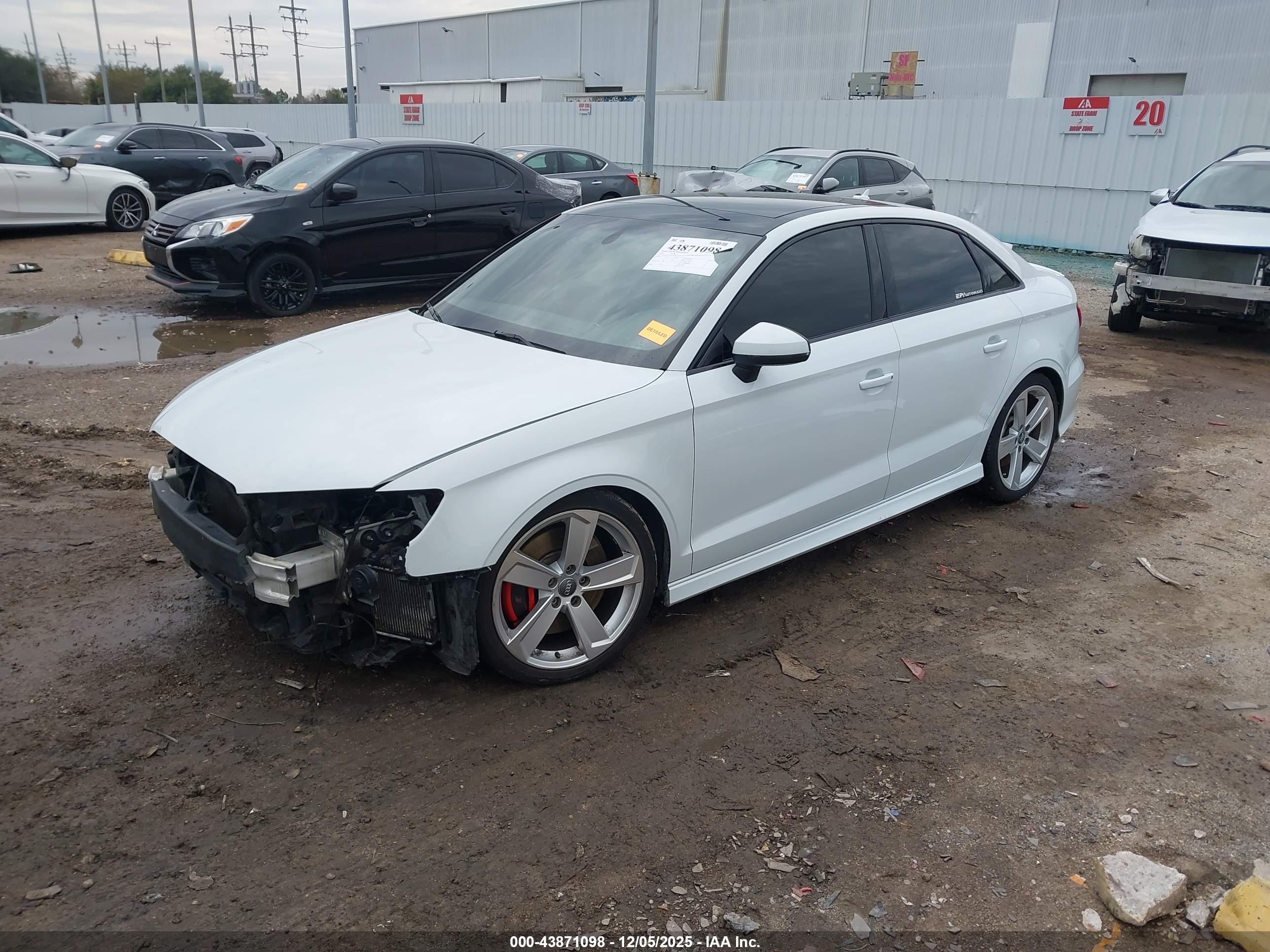 AUDI S3 image 2