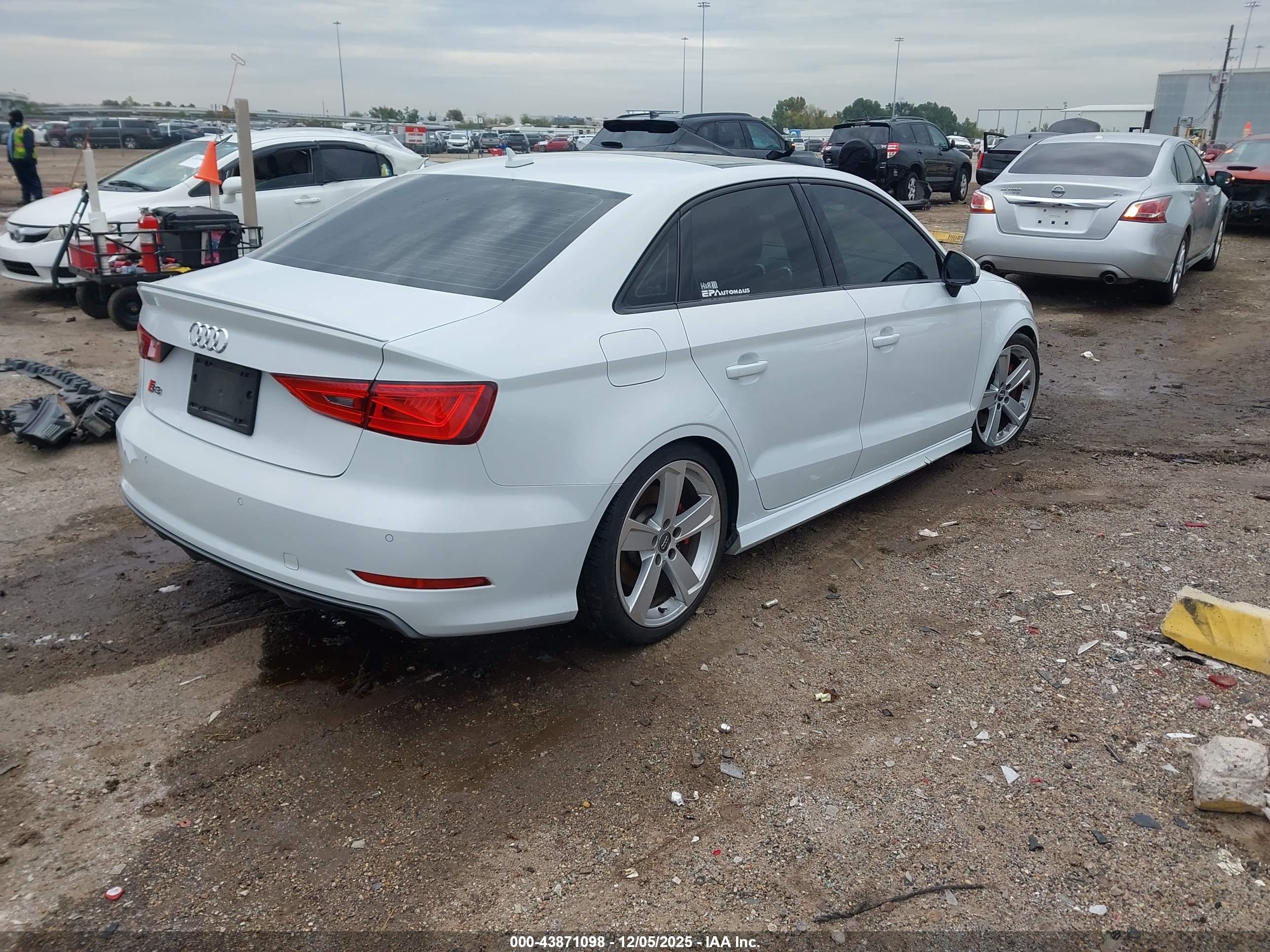 AUDI S3 image 4