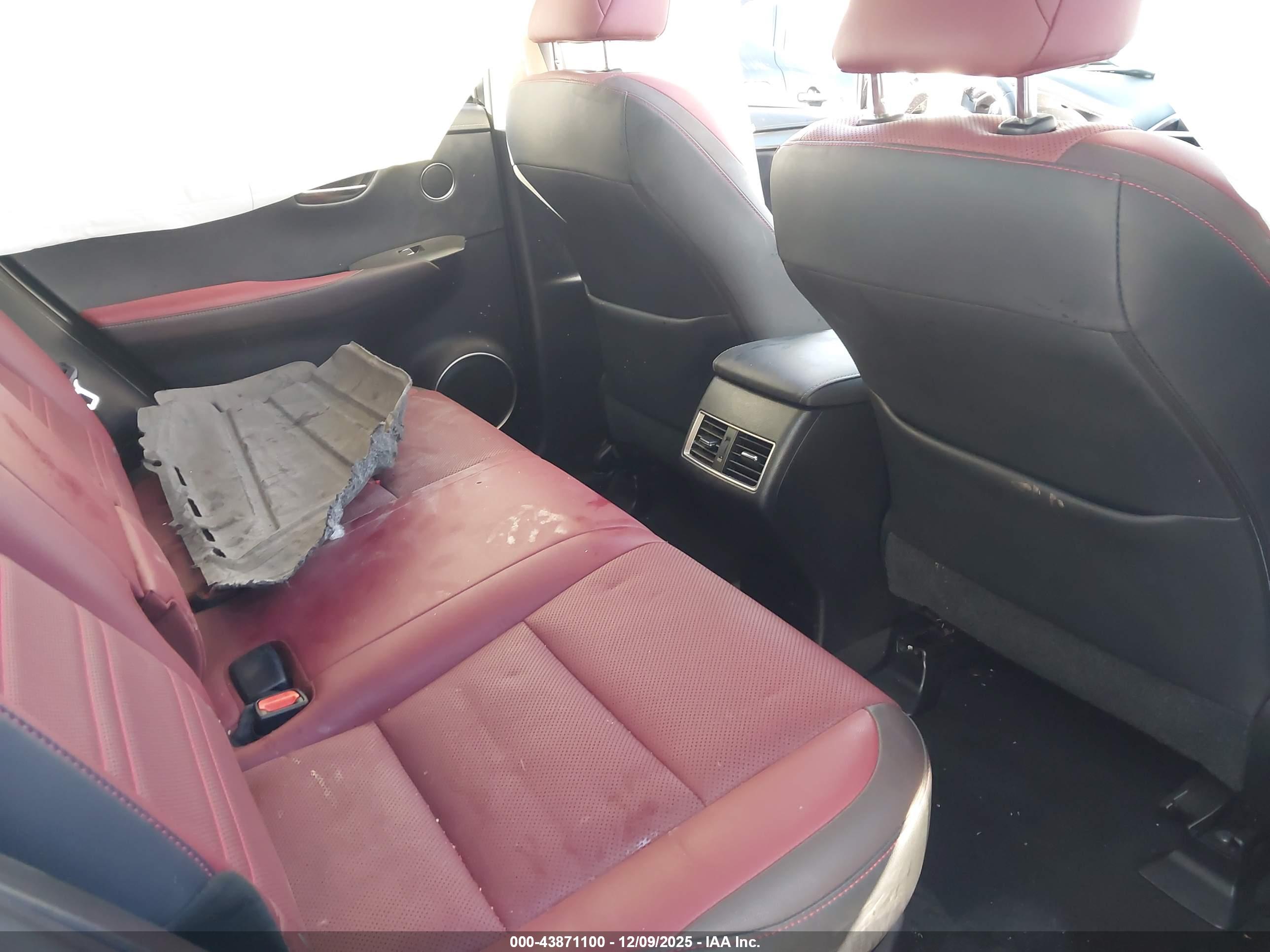 LEXUS NX image 8