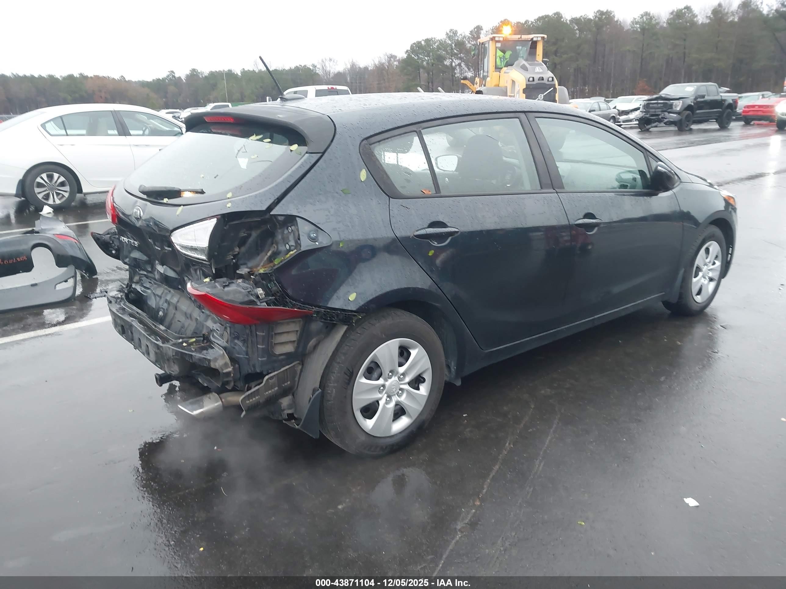 KIA FORTE image 4