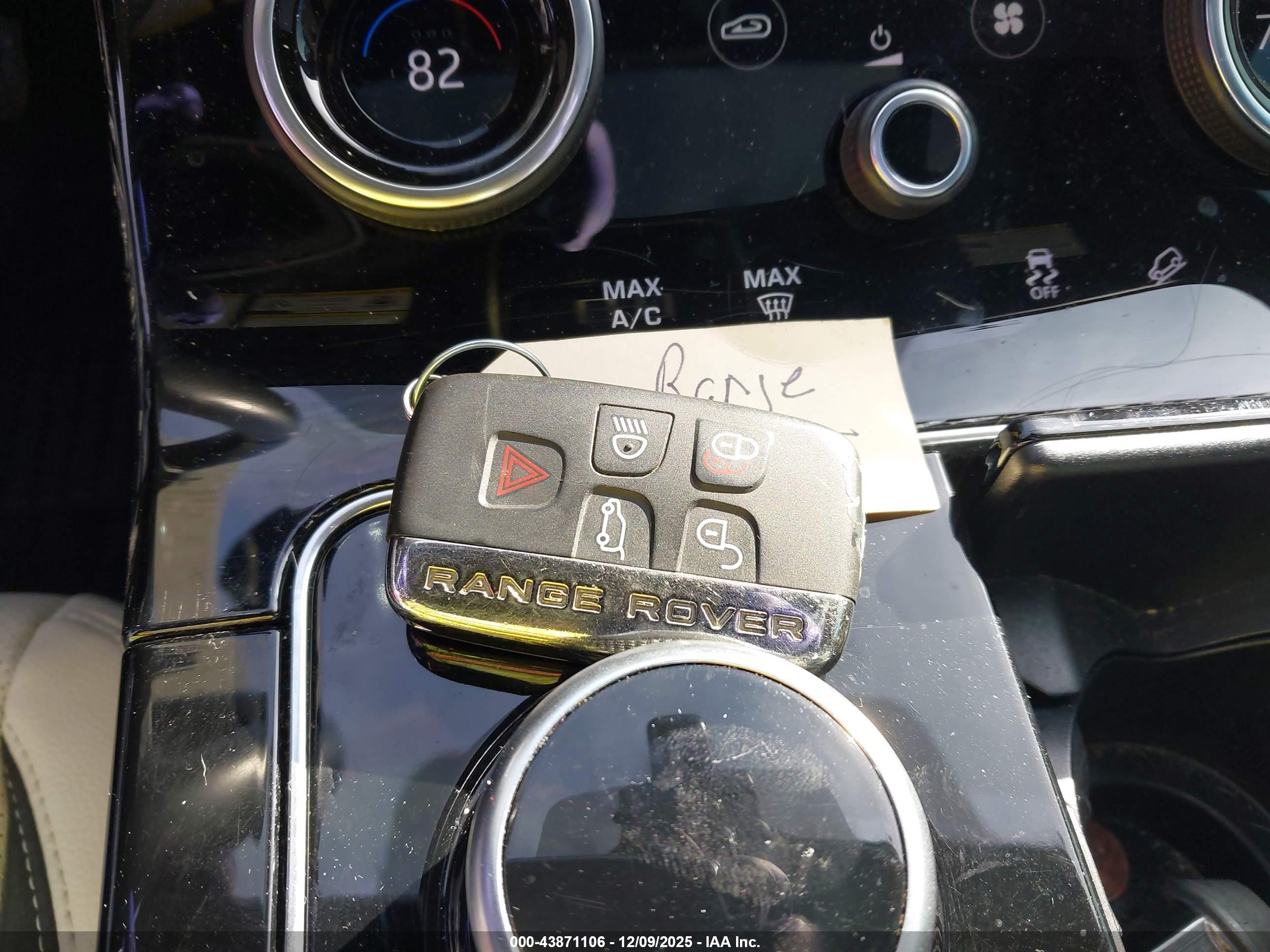 LAND ROVER image 11