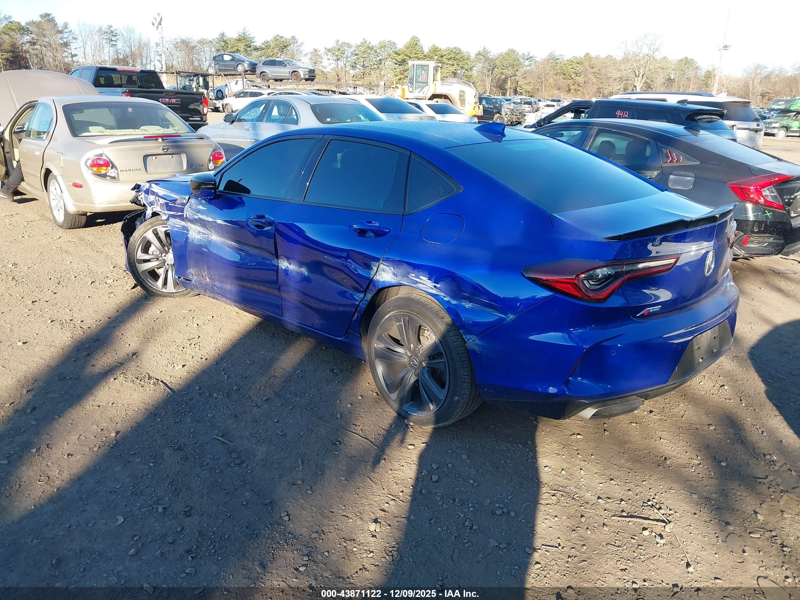 ACURA TLX image 3