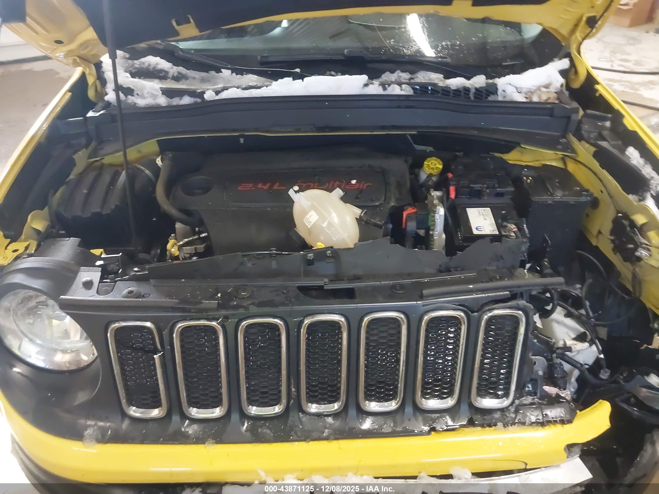 JEEP RENEGADE image 10