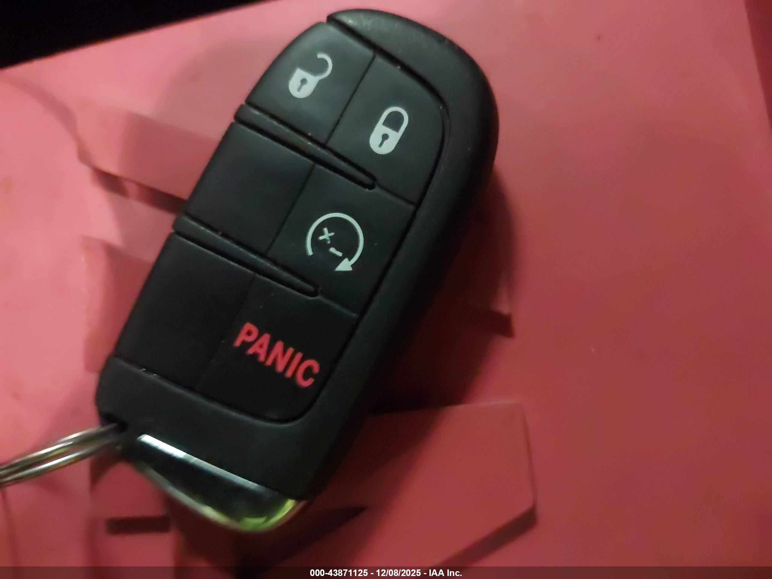 JEEP RENEGADE image 11