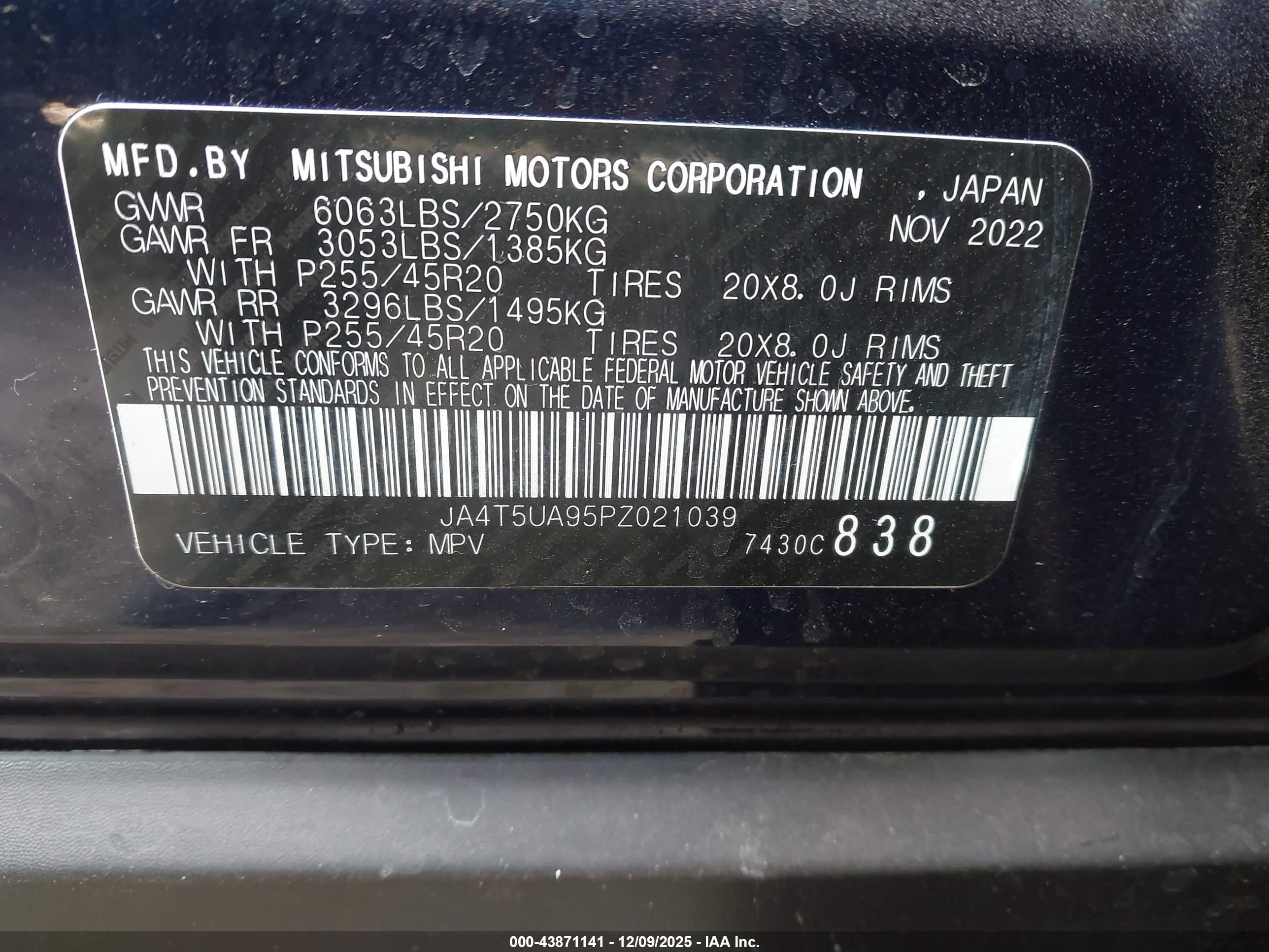 MITSUBISHI OUTLANDER image 9