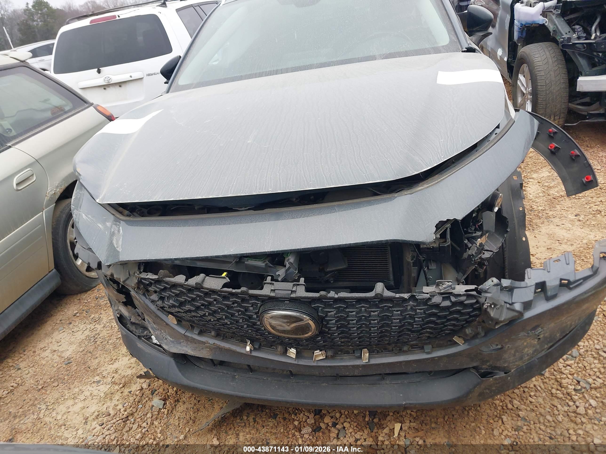 MAZDA CX-30 image 6