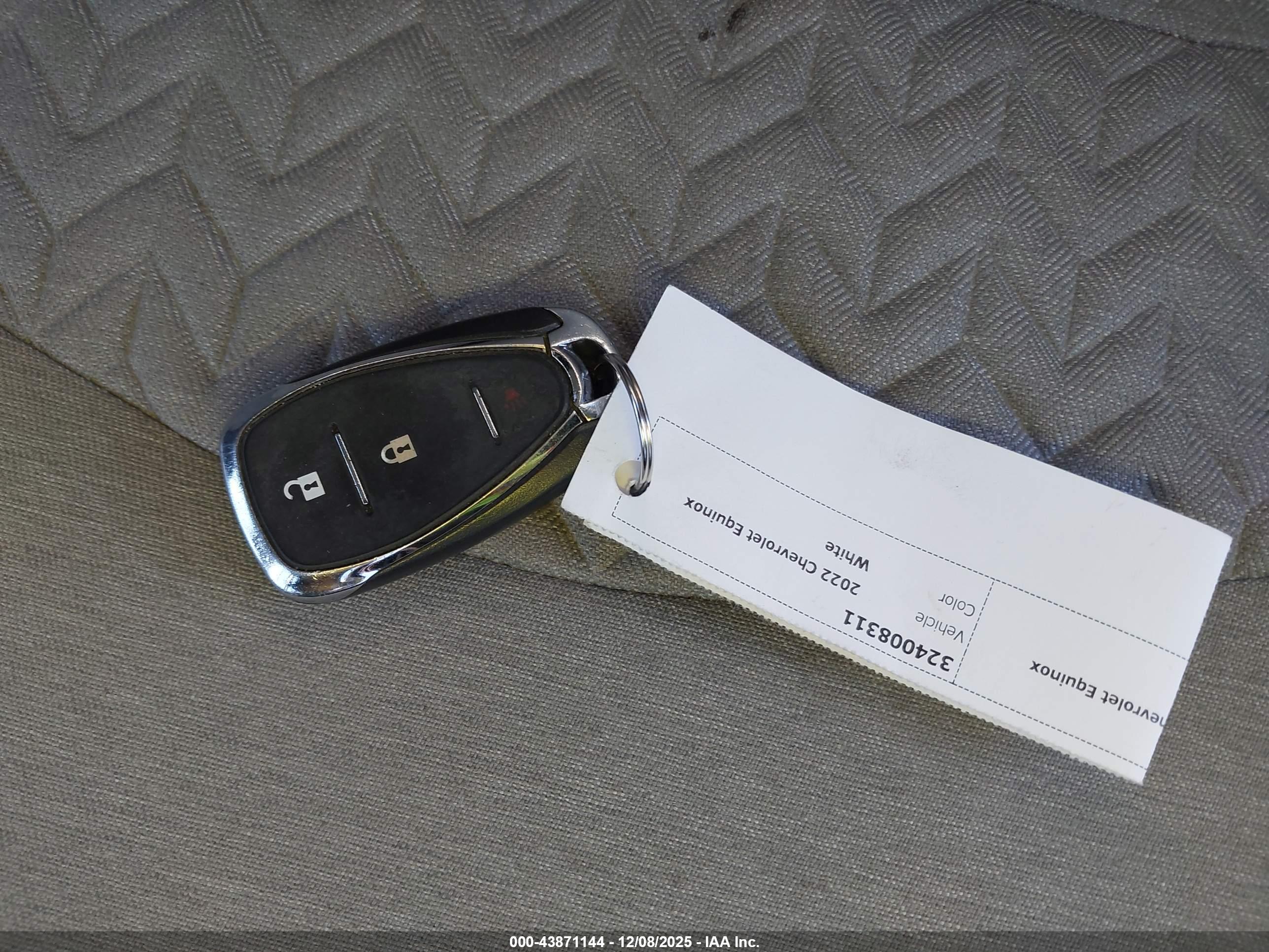 CHEVROLET EQUINOX image 11
