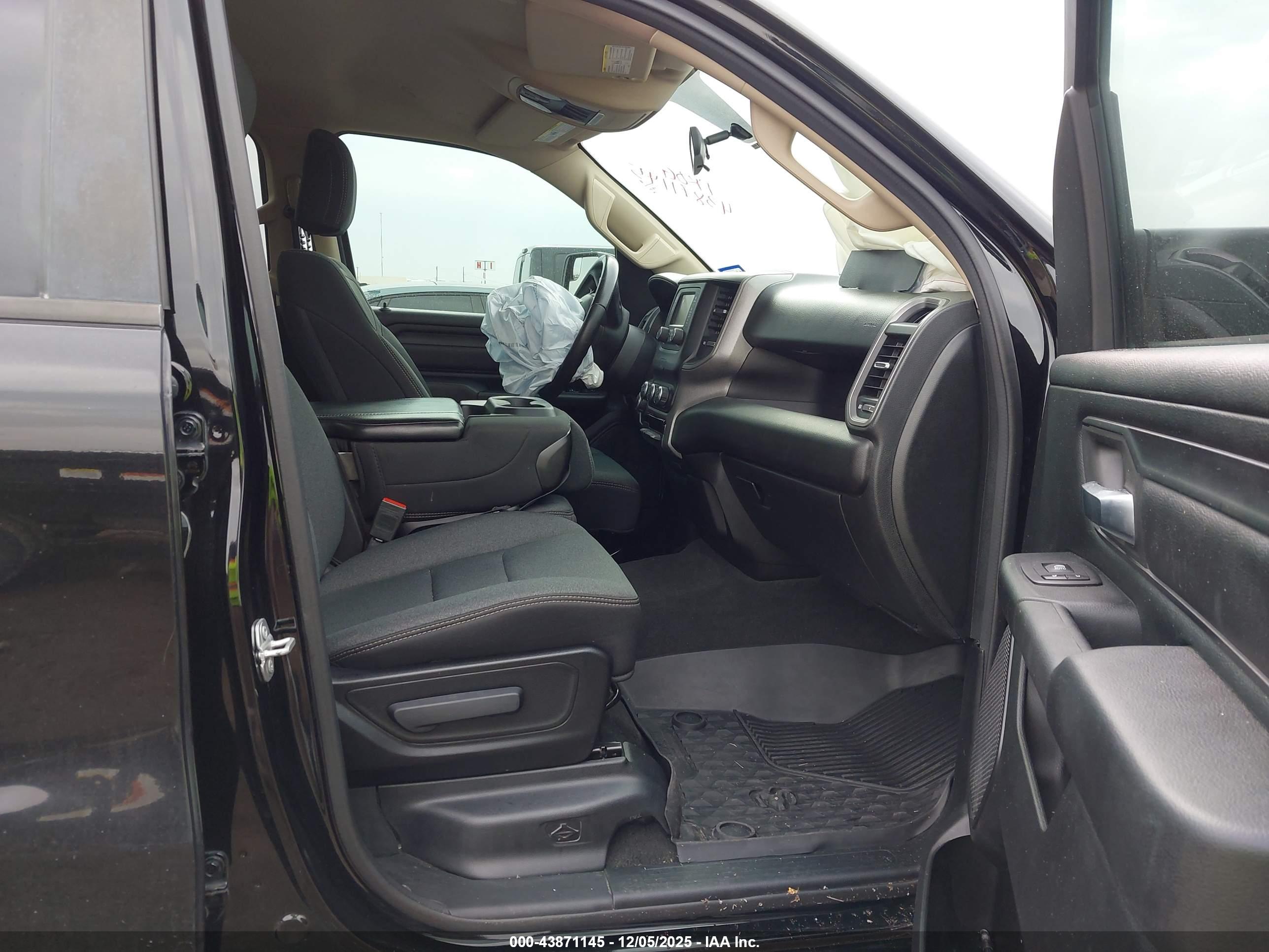 RAM 1500 image 5