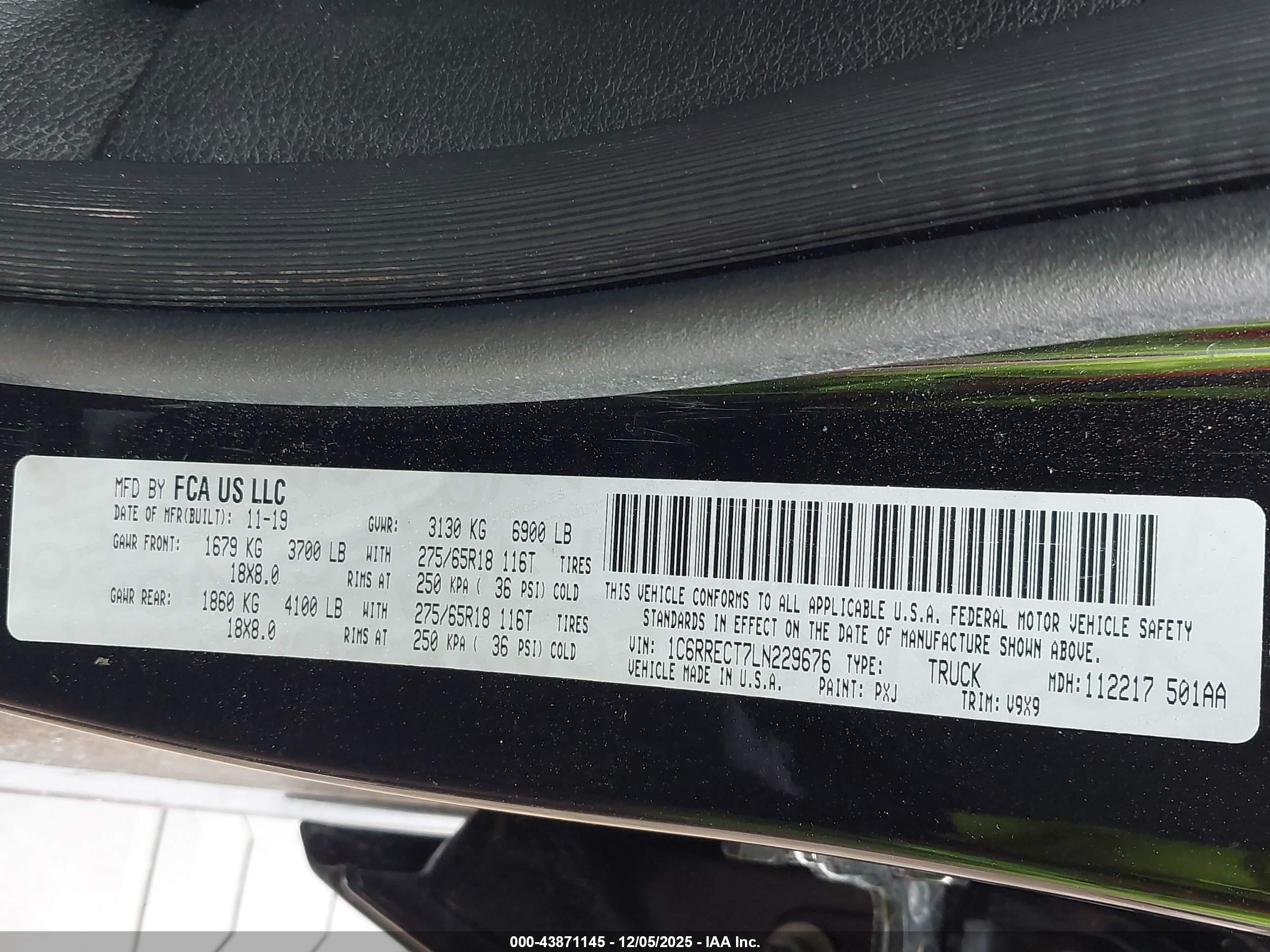 RAM 1500 image 9