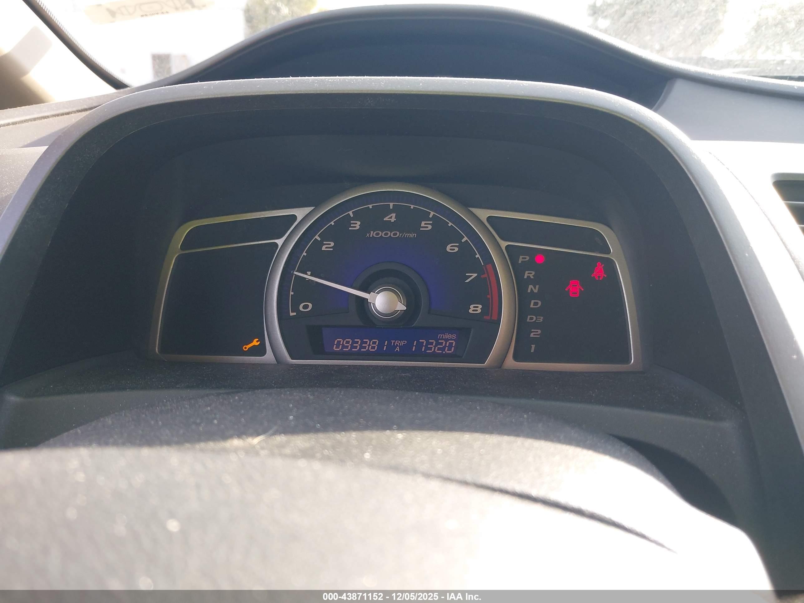 HONDA CIVIC image 7