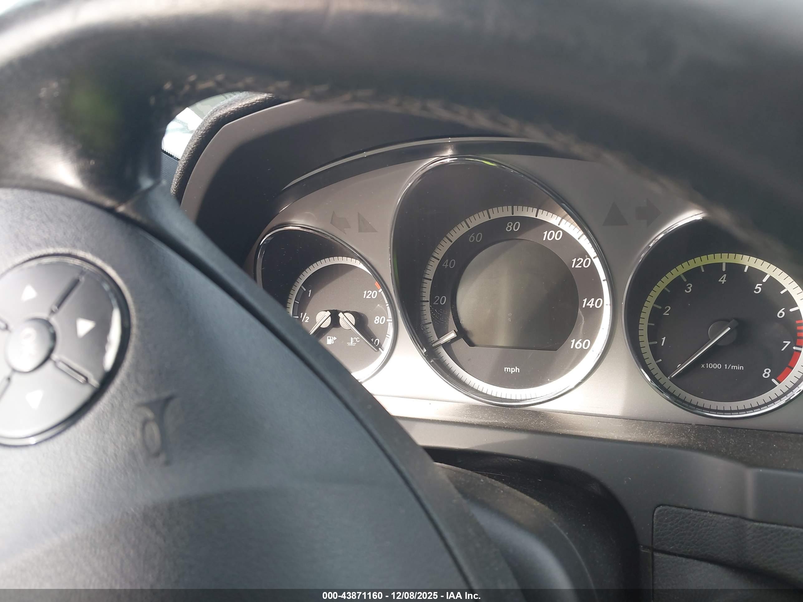 MERCEDES-BENZ C image 7