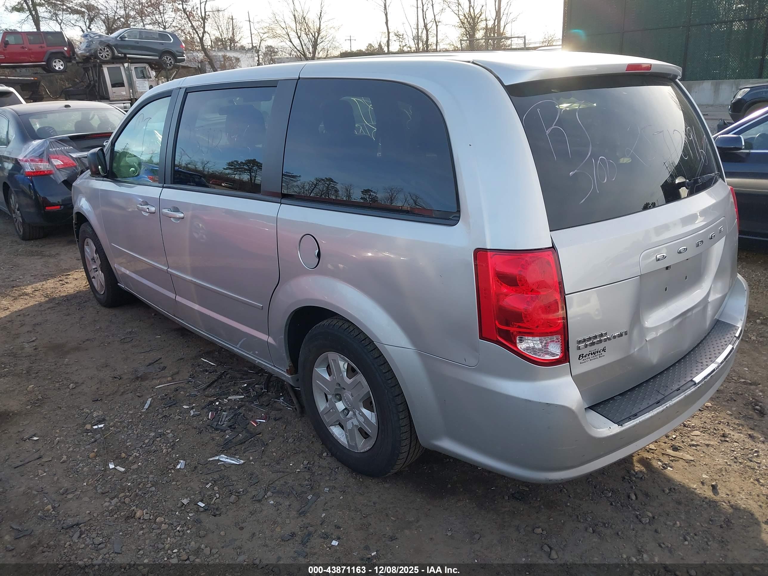 DODGE GRAND image 3
