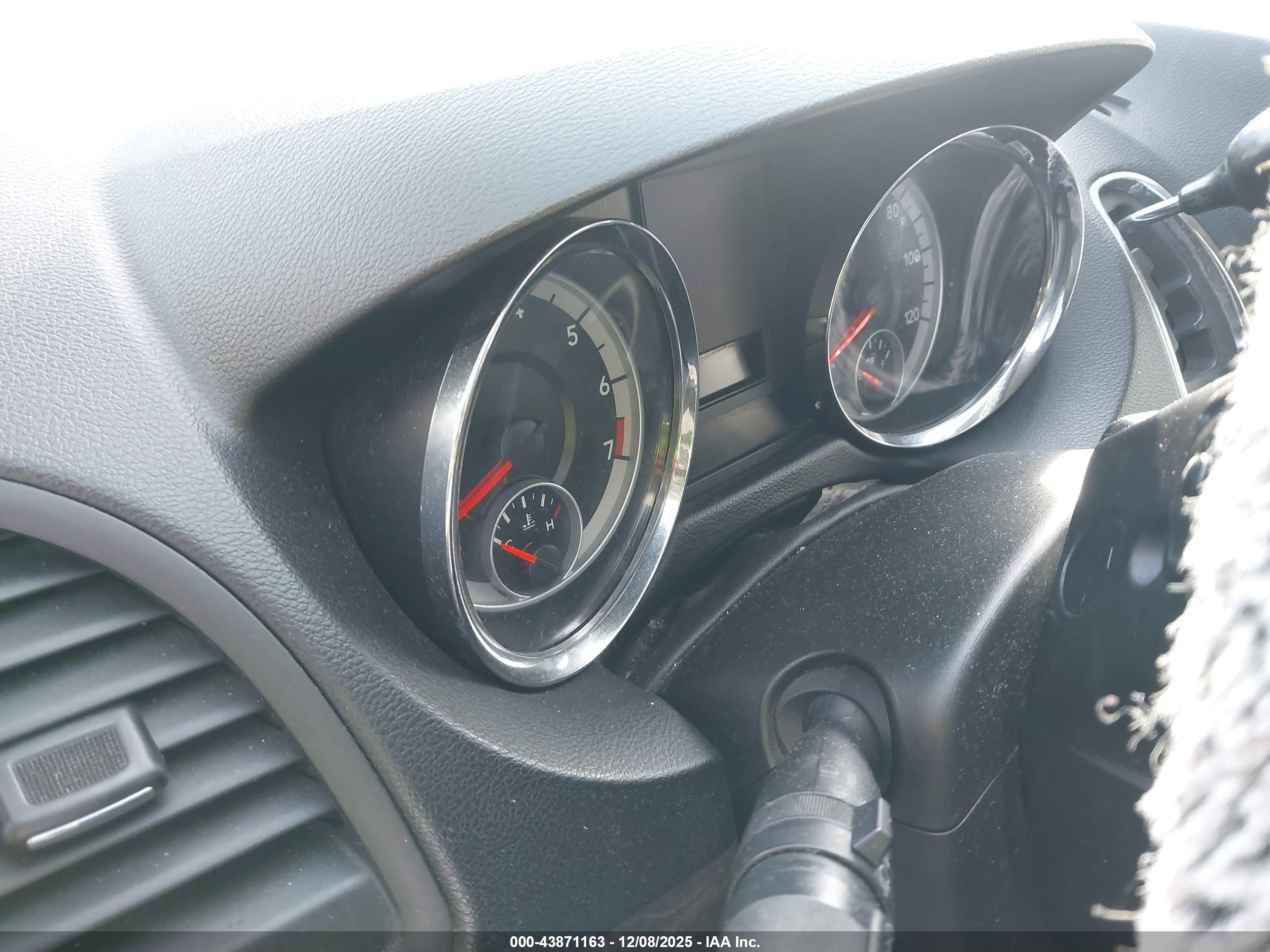 DODGE GRAND image 7