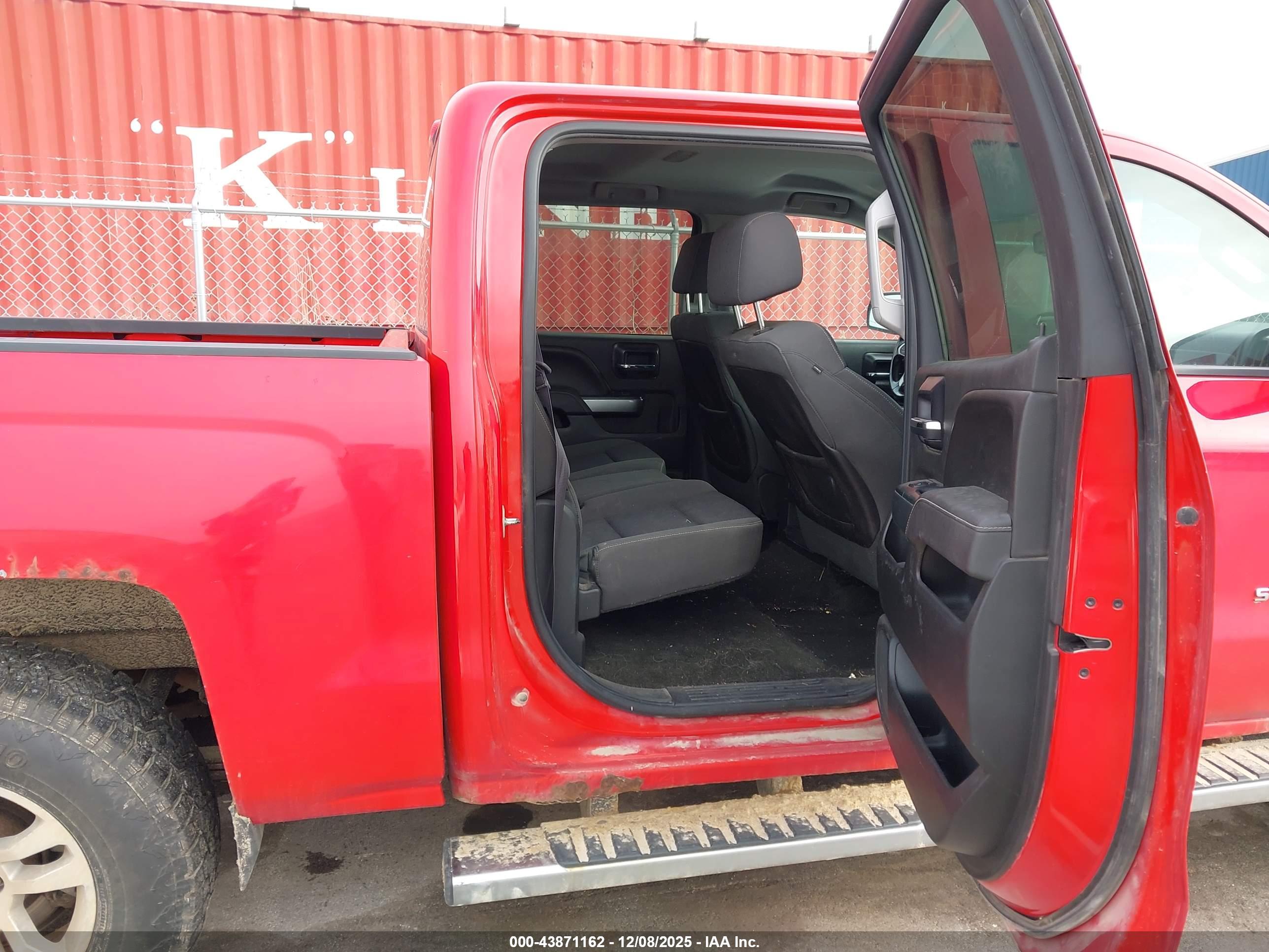 CHEVROLET SILVERADO image 8