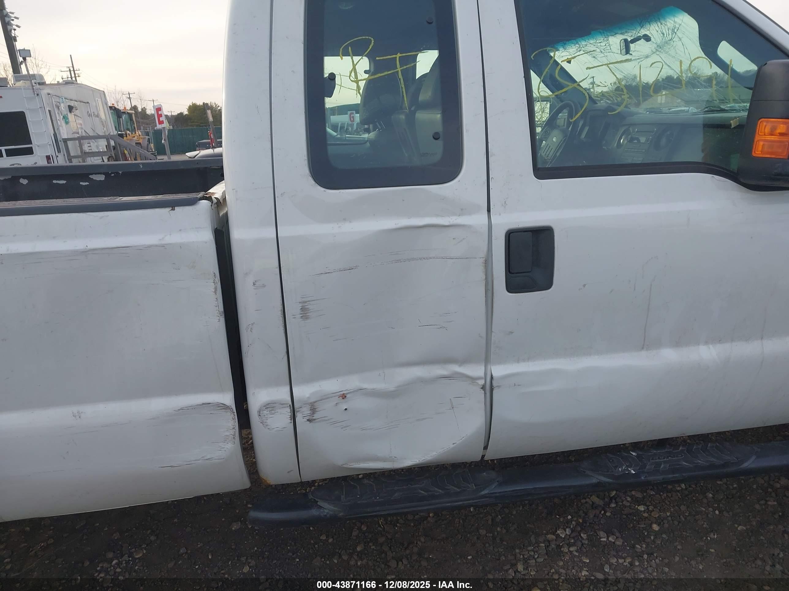 FORD F-250 image 6