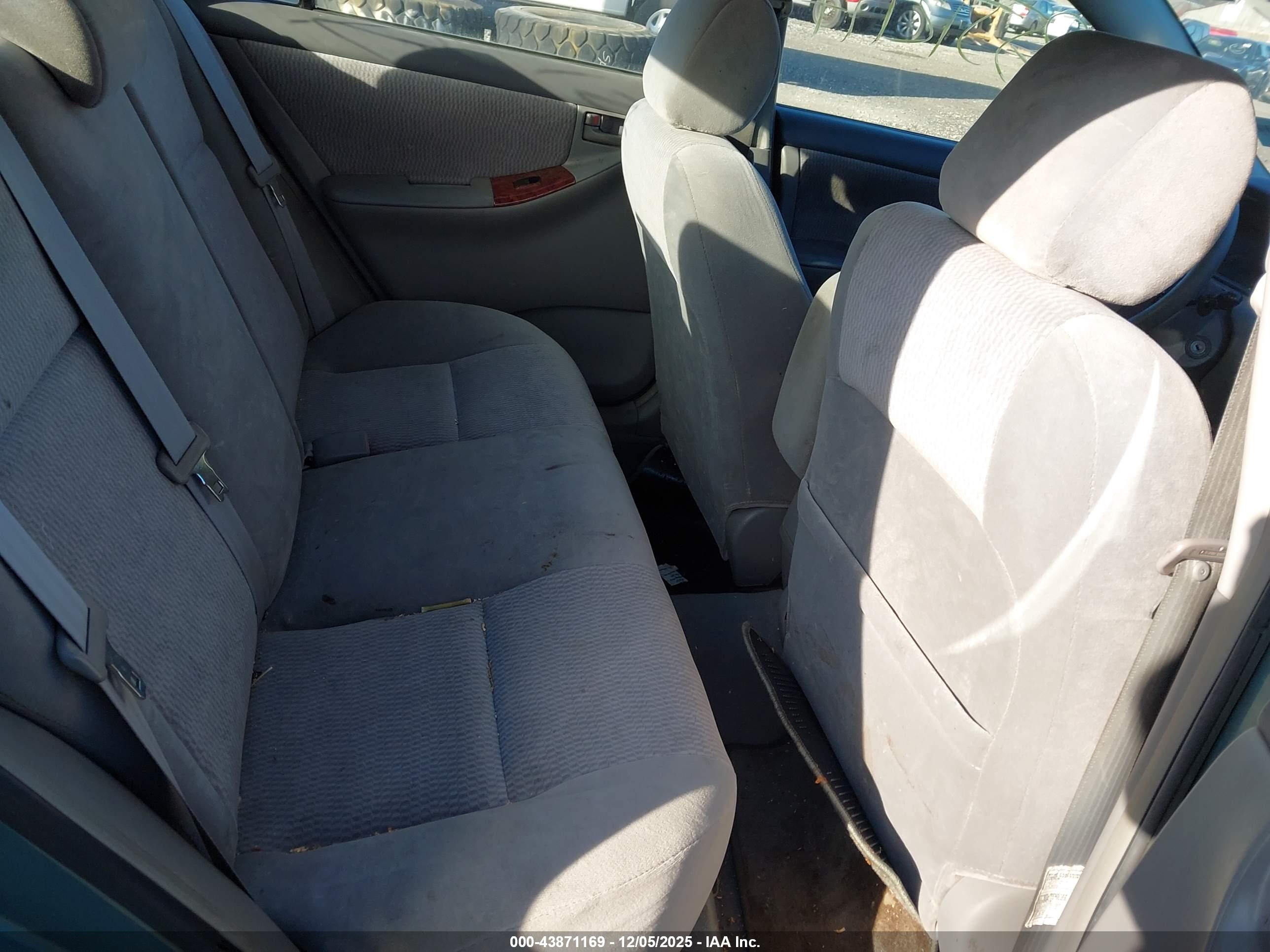 TOYOTA COROLLA image 8