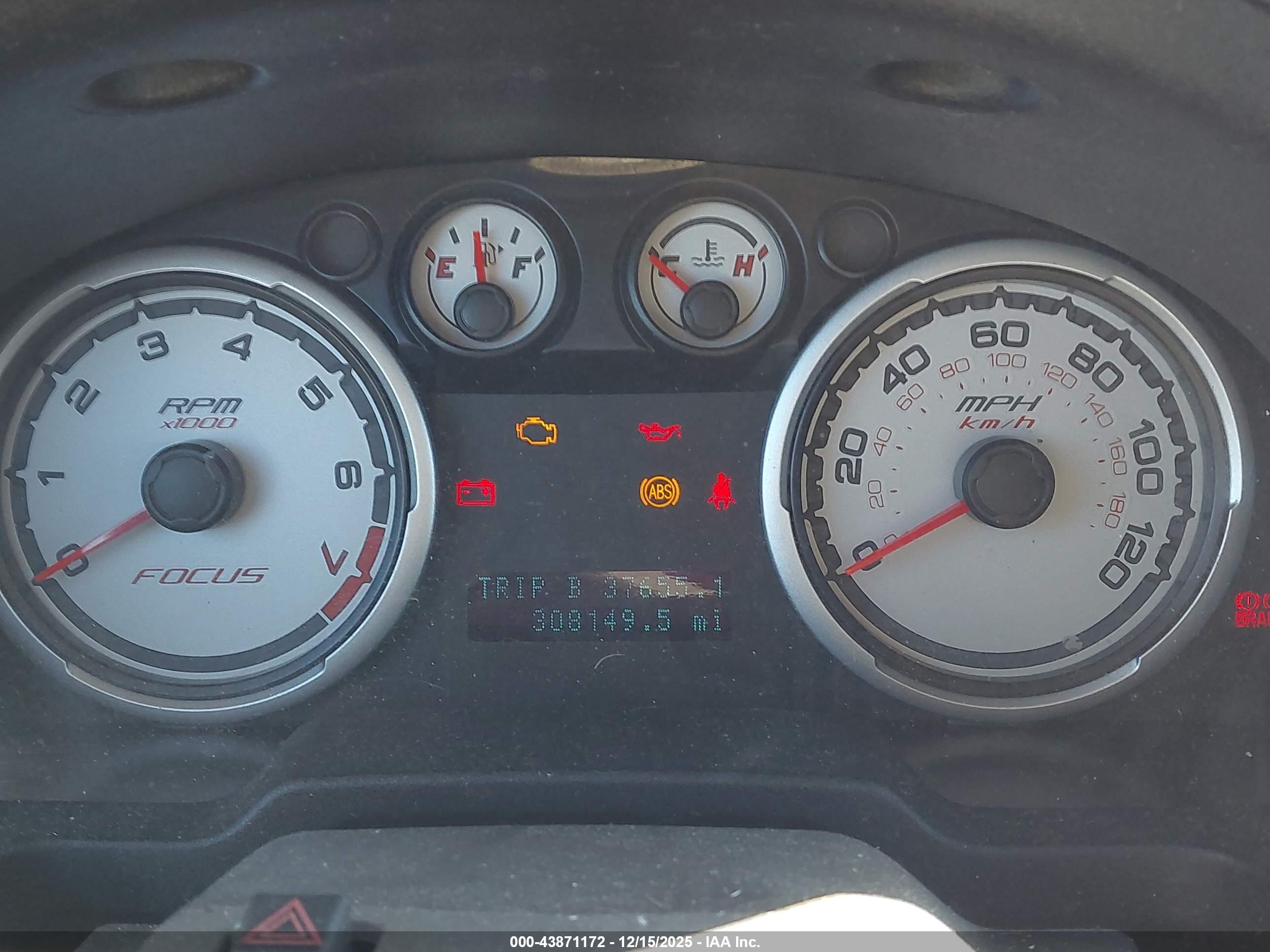 FORD FOCUS image 7