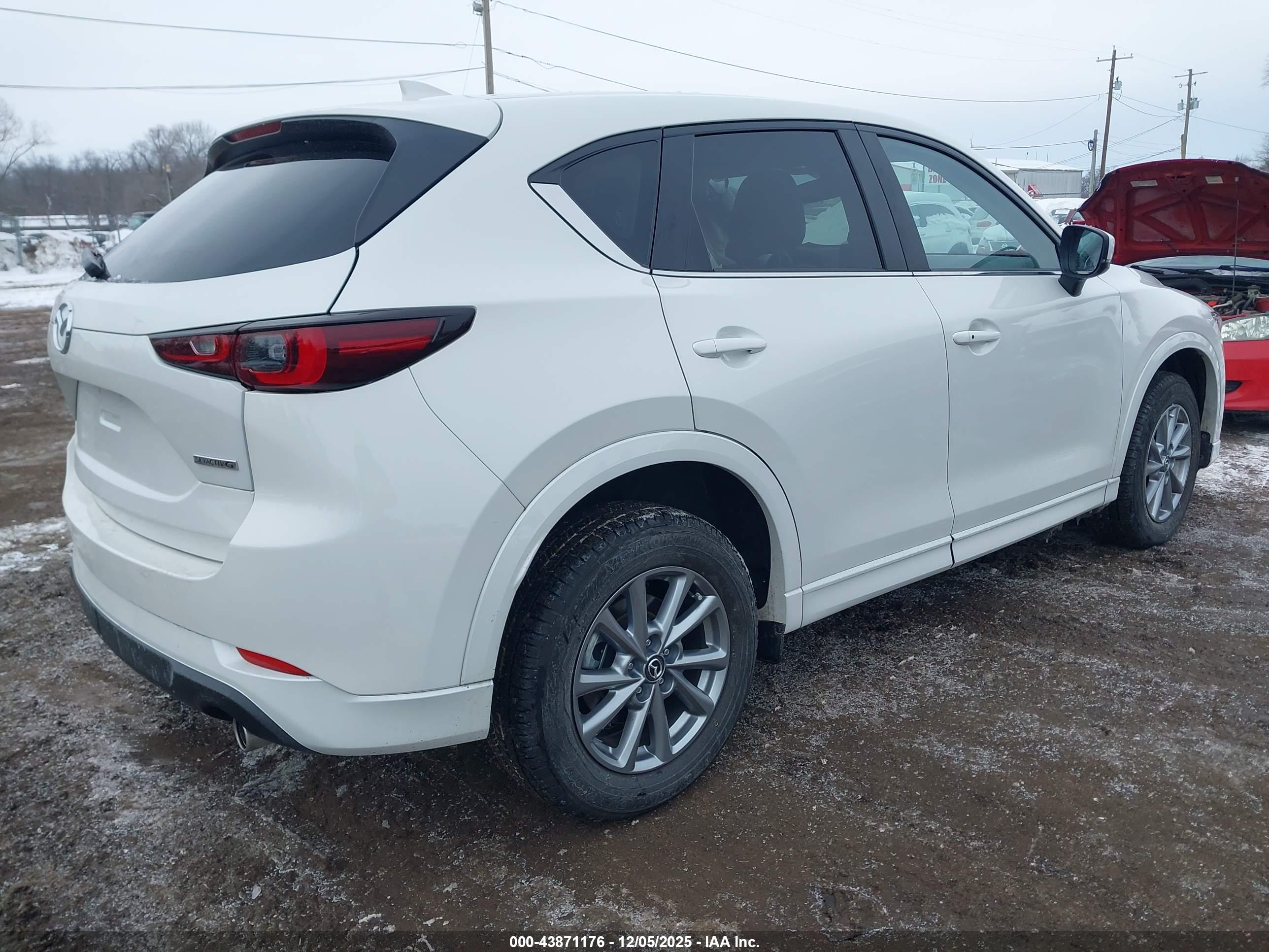 MAZDA CX-5 image 4