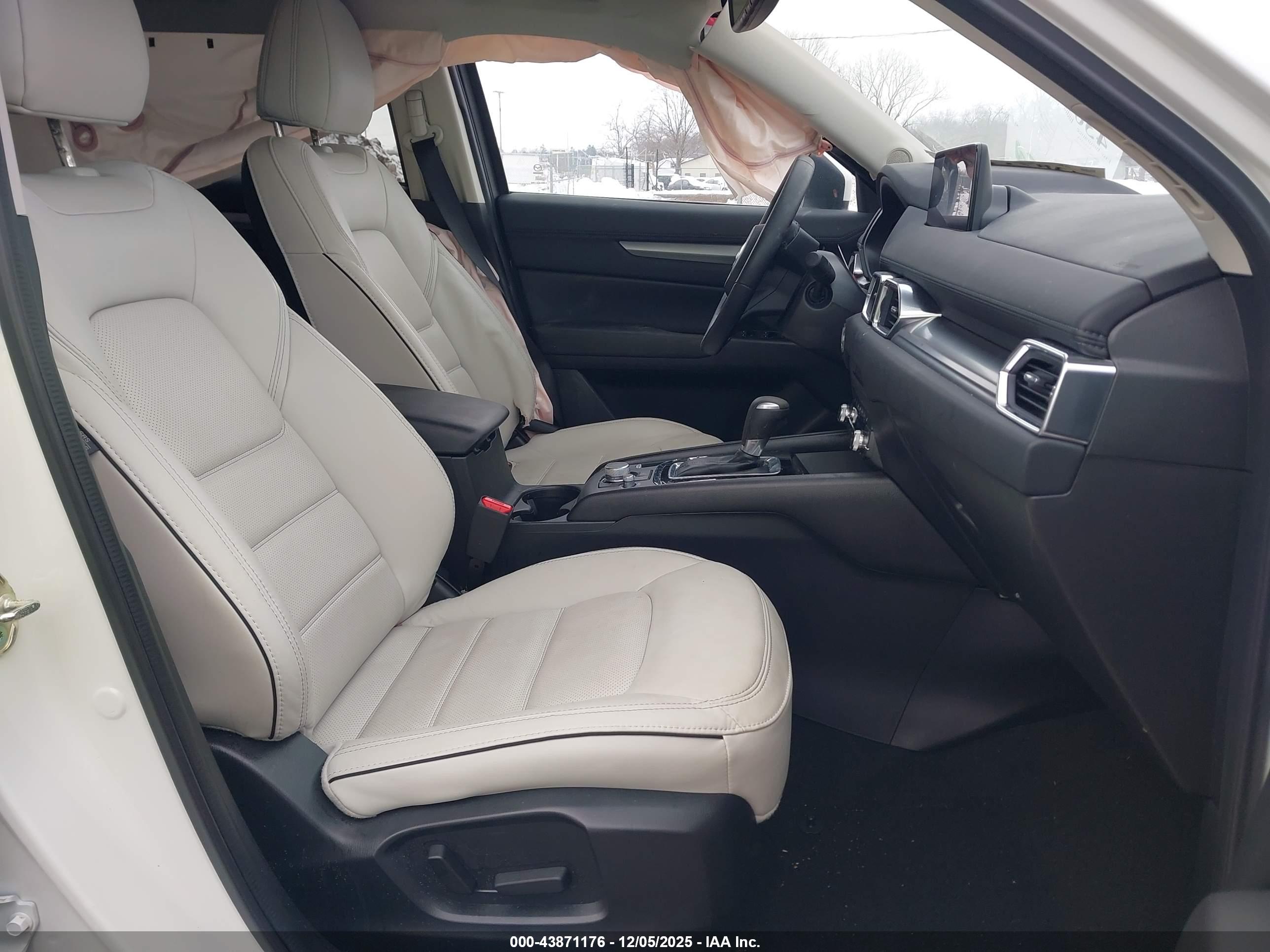 MAZDA CX-5 image 5